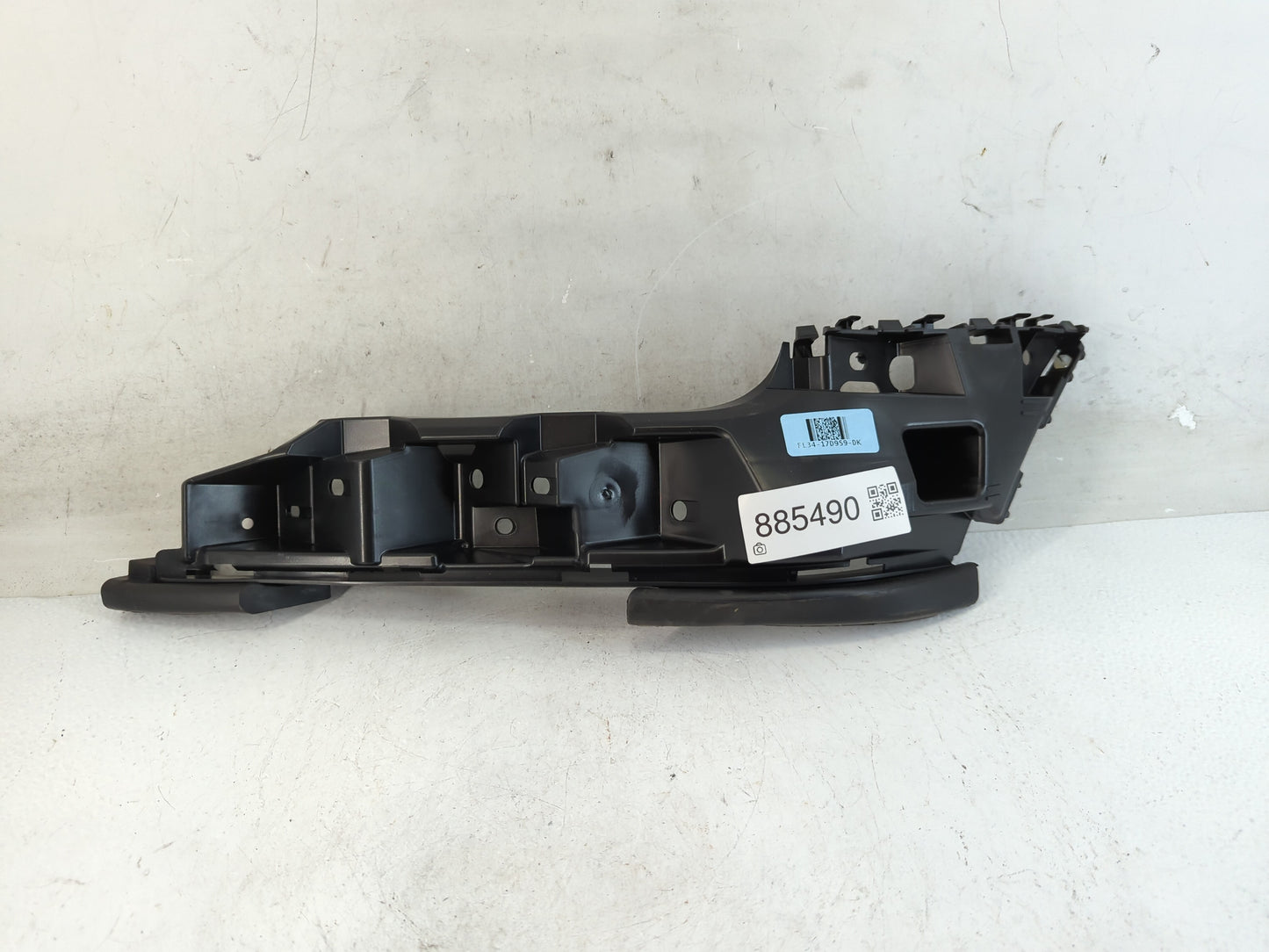 2016 Ford F-150 Front Grille Bumper Not Included - Oemusedautoparts1.com