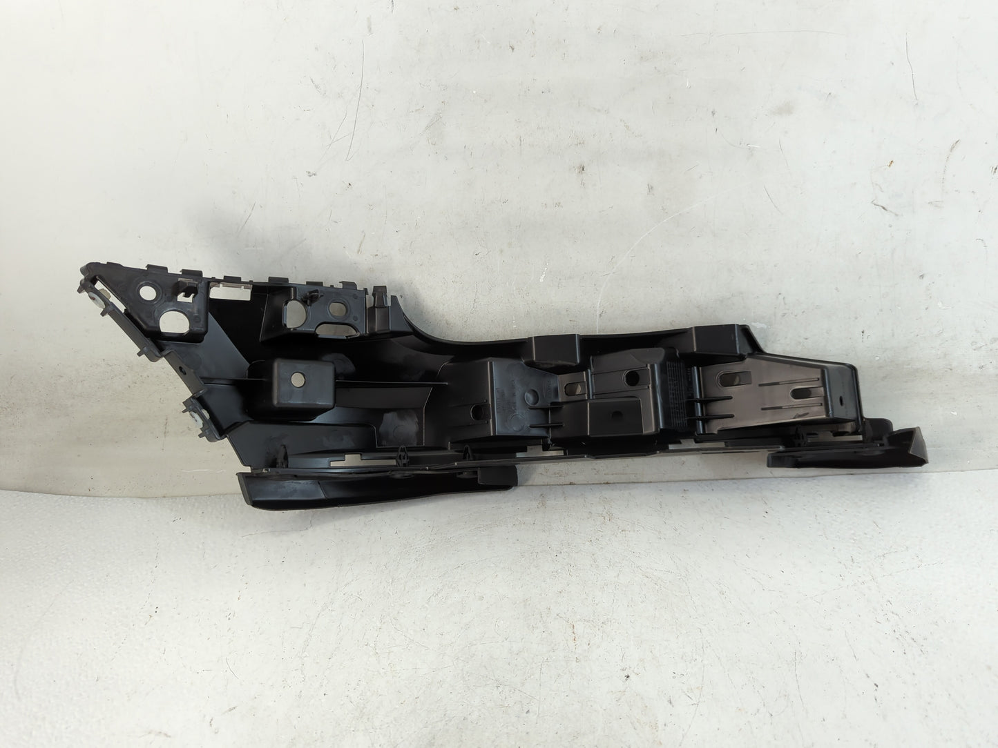 2016 Ford F-150 Front Grille Bumper Not Included - Oemusedautoparts1.com