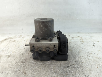 2016 Ford F-150 ABS Pump Control Module Replacement P/N:GL34-2C405-AE Fits OEM Used Auto Parts - Oemusedautoparts1.com