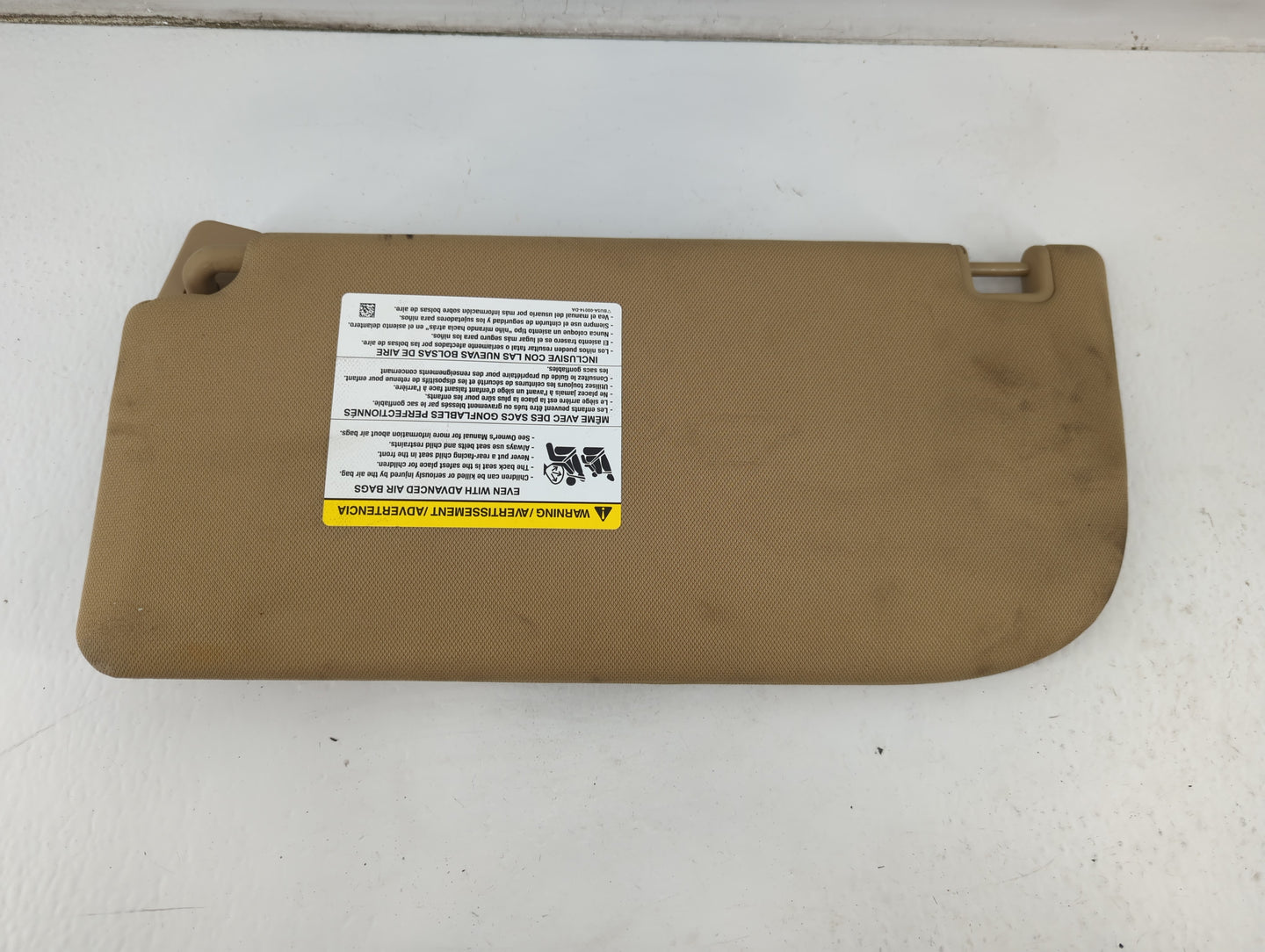 2015-2017 Ford F-150 Sun Visor Shade Replacement Passenger Right Mirror Fits Fits 2015 2016 2017 OEM Used Auto Parts - Oemus