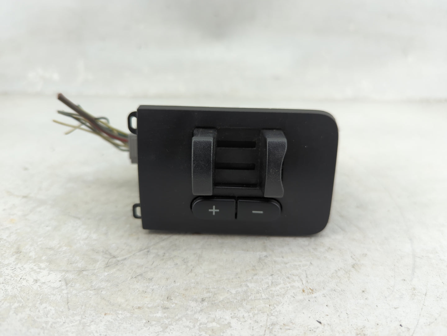 2016 Ford F-250 Towing Control Module 17410a-f507-0200 - Oemusedautoparts1.com