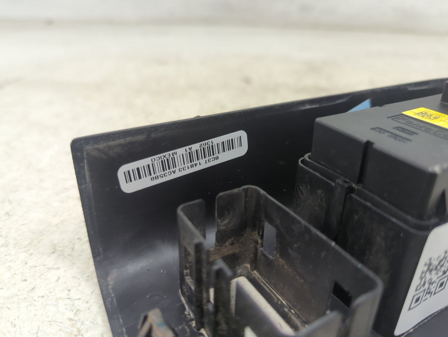 2016 Ford F-250 Master Power Window Switch Replacement Driver Side Left P/N:BC3T-14B133-AC Fits OEM Used Auto Parts - Oemuse