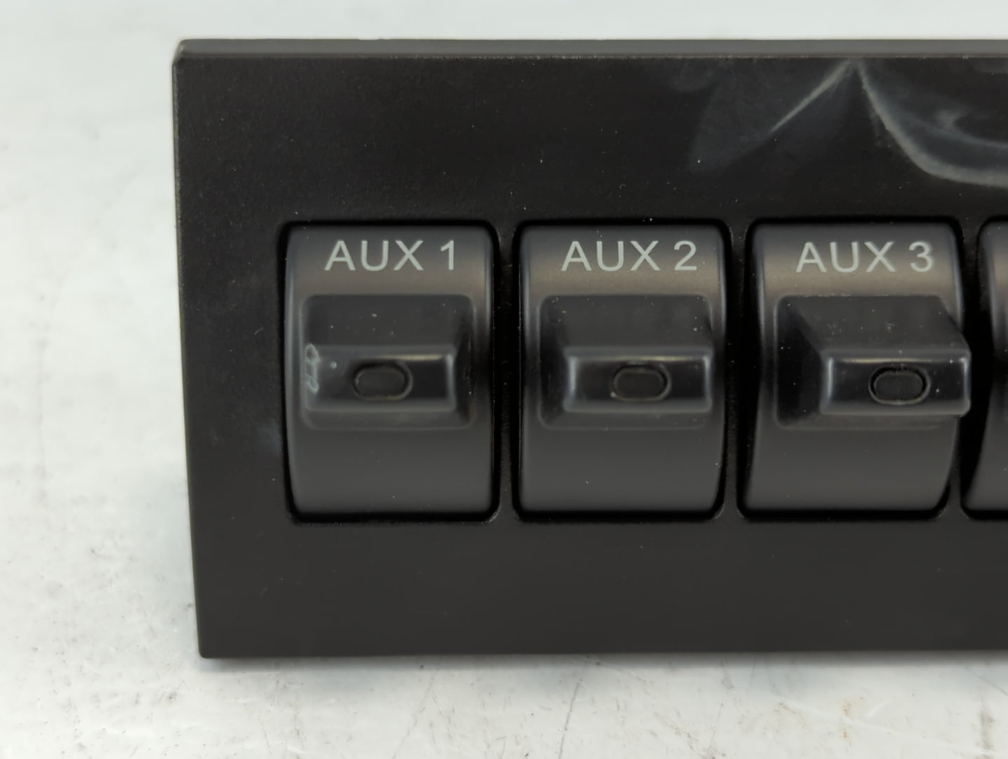 2016 Ford F-250 Overhead Console W/rear Climate Control - Oemusedautoparts1.com