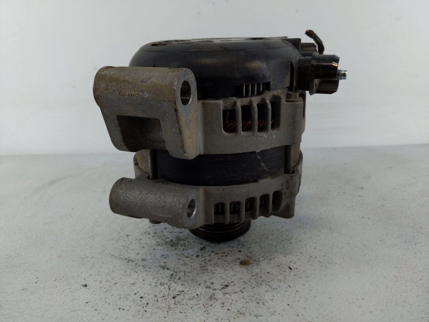 2013-2016 Ford F-250 Super Duty Alternator Replacement Generator Charging Assembly Engine OEM P/N:104211-0480 HC3T-10300-BB 