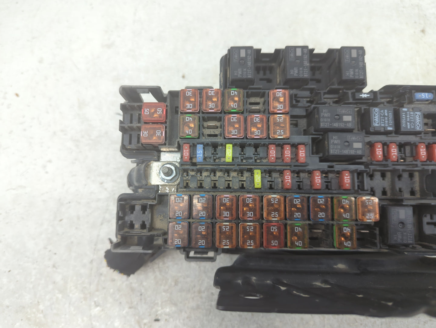 2015-2016 Ford F-350 Super Duty Fusebox Fuse Box Panel Relay Module P/N:BC3T-14A003-AB Fits Fits 2015 2016 OEM Used Auto Par