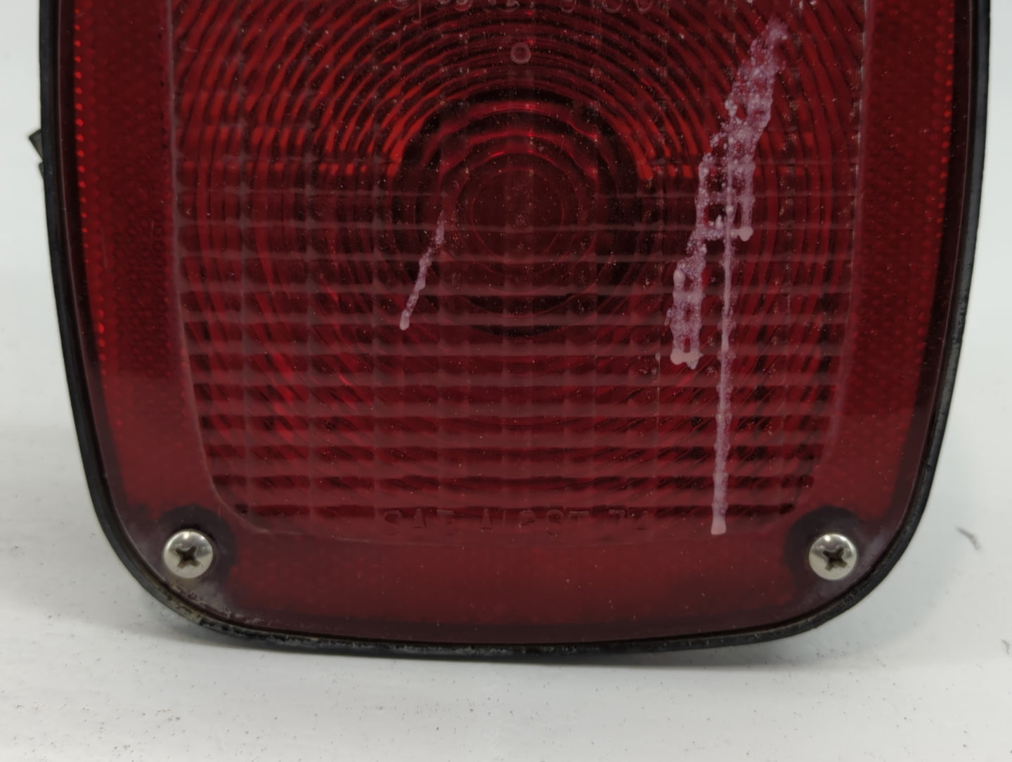 1999-2022 Ford F-350 Super Duty Tail Light Assembly Passenger Right OEM P/N:6C34-13405-AA Fits OEM Used Auto Parts - Oemused