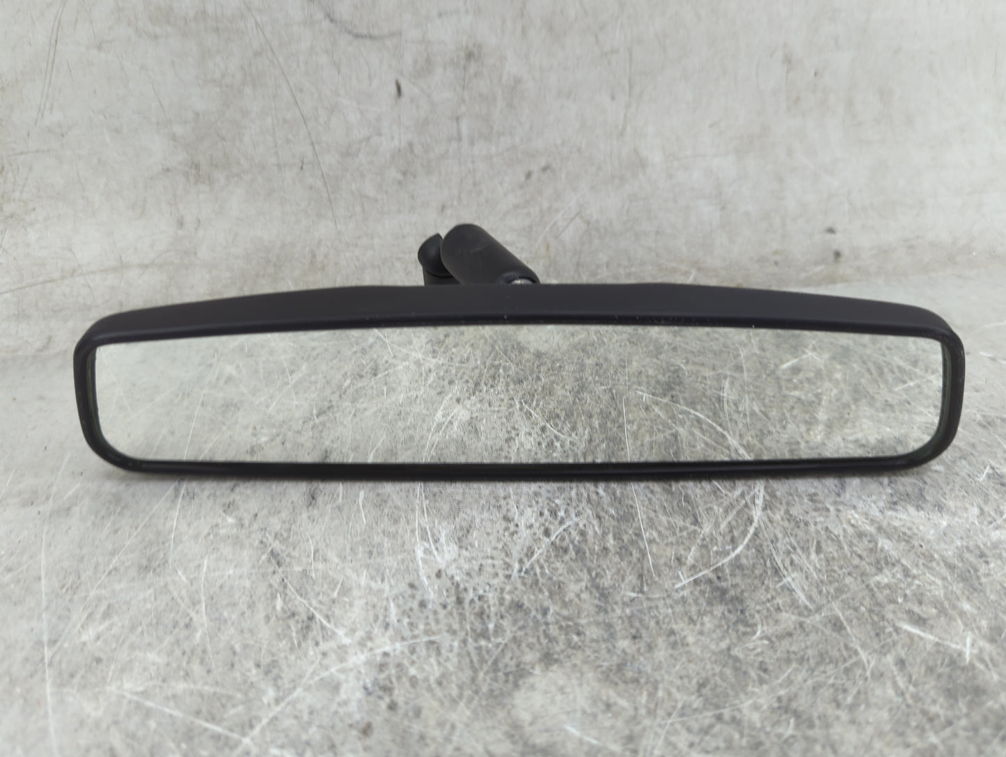 2016 Ford F150 Interior Rear View Mirror Replacement OEM P/N:011083 Fits OEM Used Auto Parts - Oemusedautoparts1.com