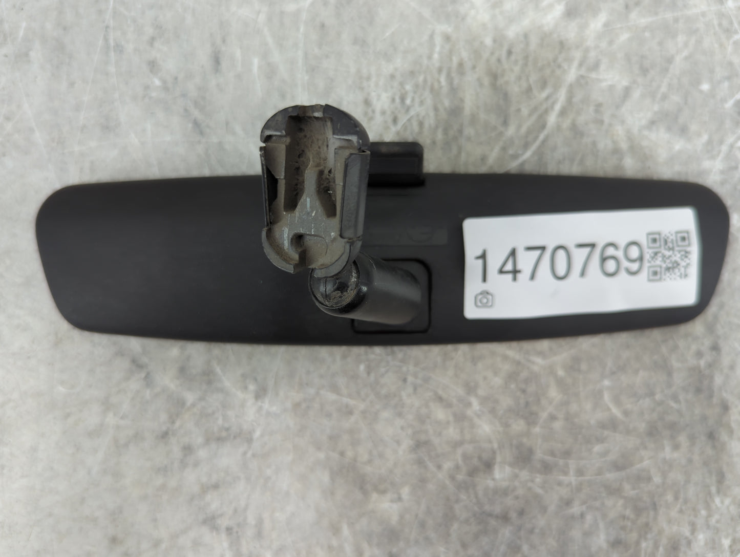 2016 Ford F150 Interior Rear View Mirror Replacement OEM P/N:011083 Fits OEM Used Auto Parts - Oemusedautoparts1.com