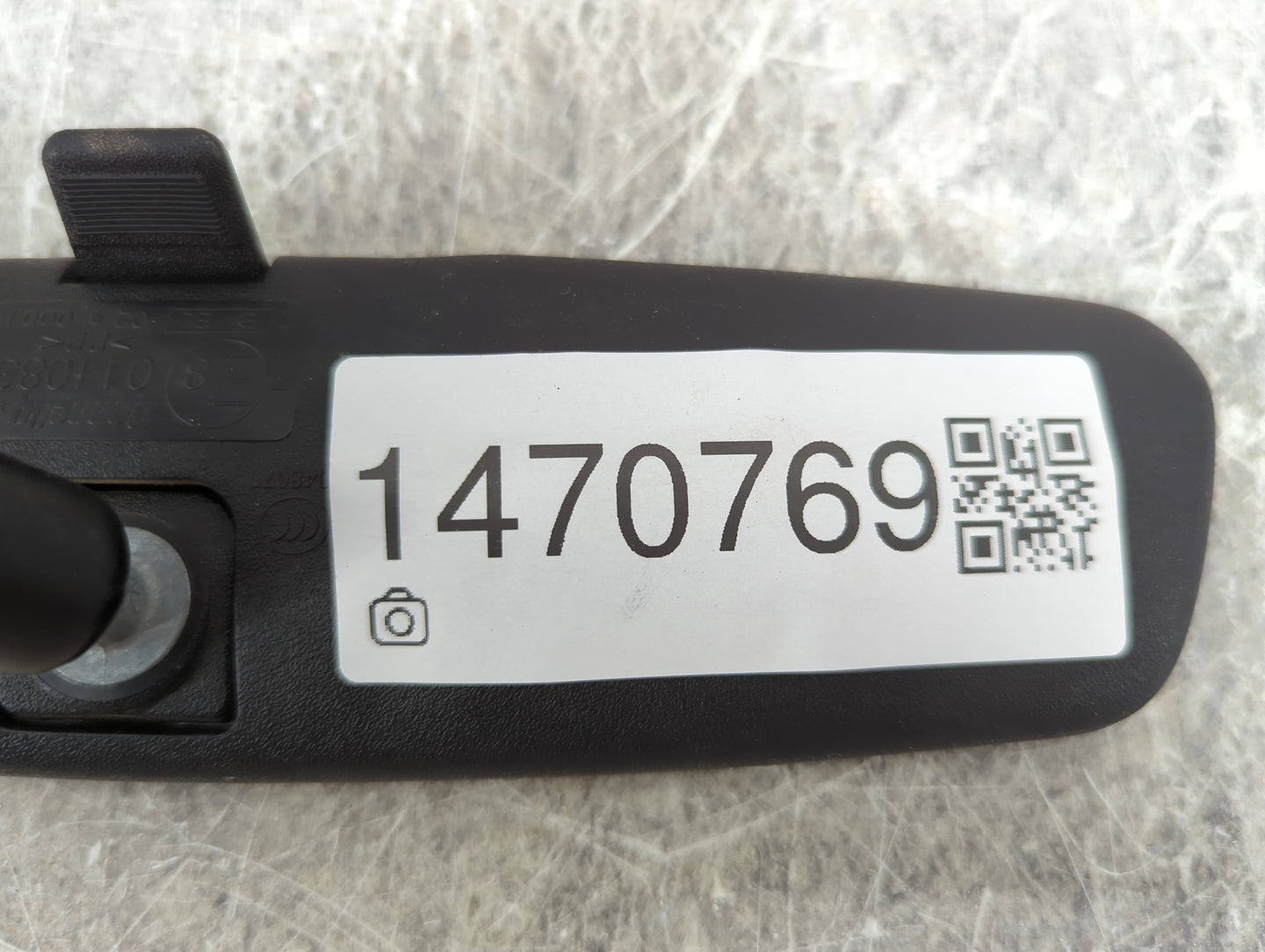 2016 Ford F150 Interior Rear View Mirror Replacement OEM P/N:011083 Fits OEM Used Auto Parts - Oemusedautoparts1.com