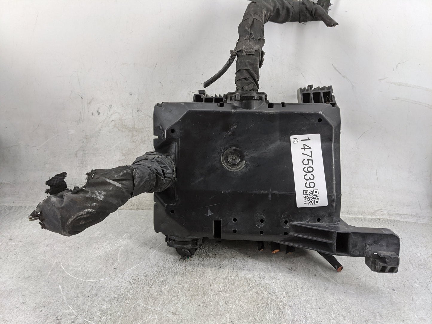 2016 Ford F150 Fusebox Fuse Box Panel Relay Module P/N:GL3T-12A581CRB Fits OEM Used Auto Parts - Oemusedautoparts1.com