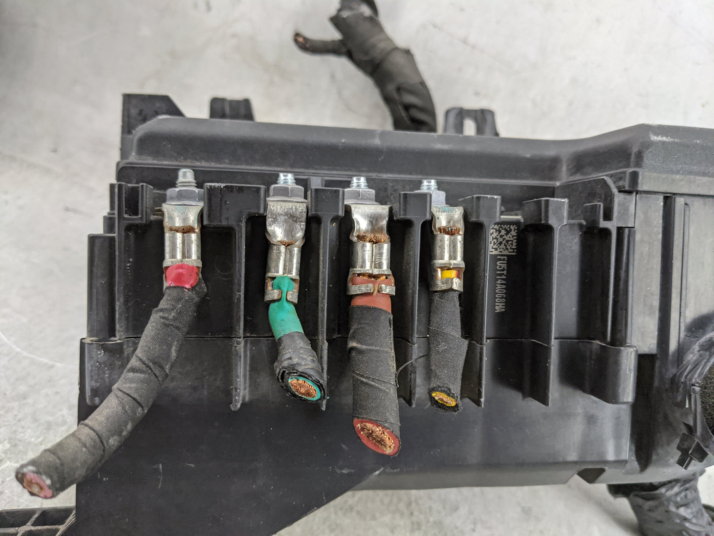 2016 Ford F150 Fusebox Fuse Box Panel Relay Module P/N:GL3T-12A581CRB Fits OEM Used Auto Parts - Oemusedautoparts1.com