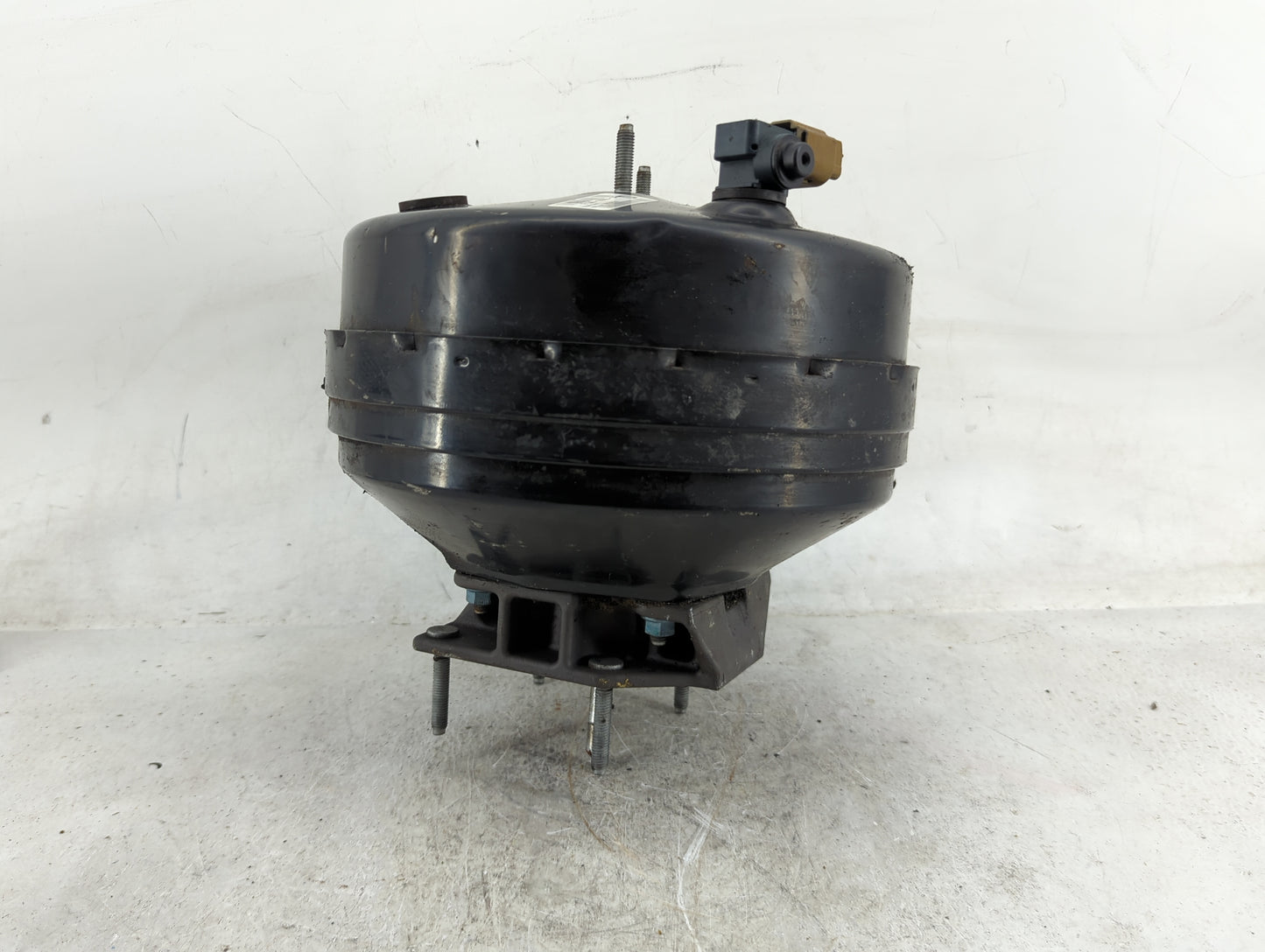 Ford F150 Power Brake Booster Oem 1489617 - Oemusedautoparts1.com