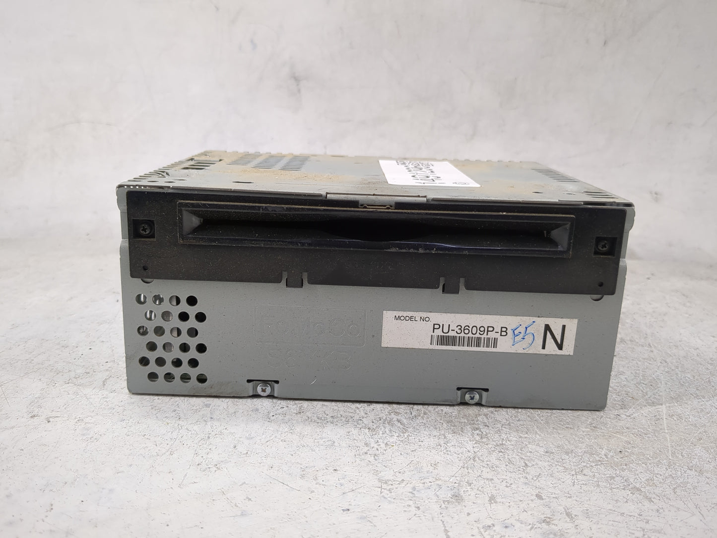 2016 Ford F150 Radio AM FM Cd Player Receiver Replacement P/N:PU-3609P-B FL3T-19C107-GG Fits Fits 2015 OEM Used Auto Parts -