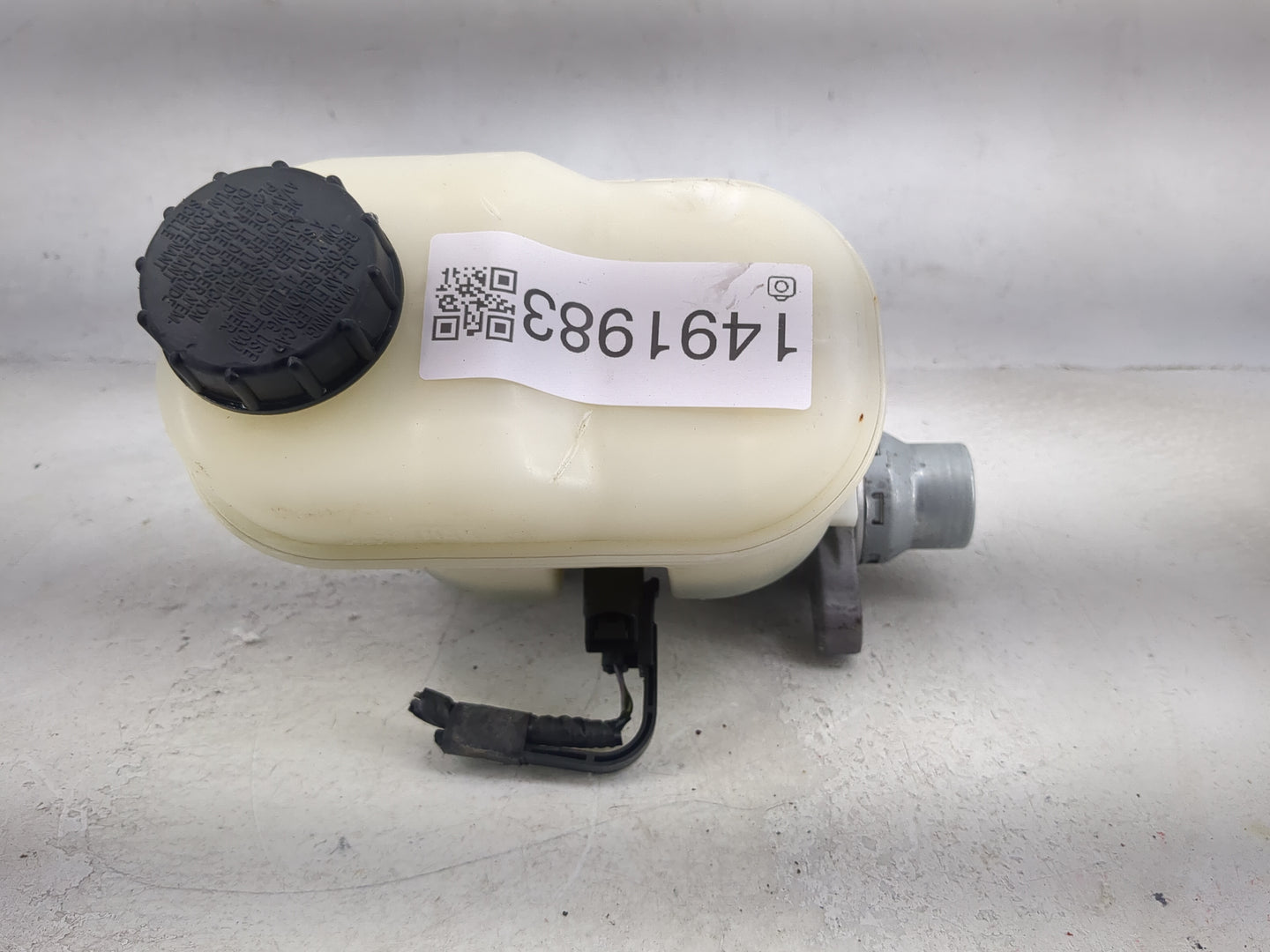 Ford F150 Brake Master Cylinder 1491983 - Oemusedautoparts1.com