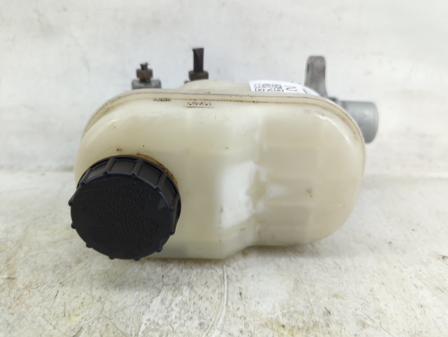 Ford F150 Brake Master Cylinder 1496712 - Oemusedautoparts1.com