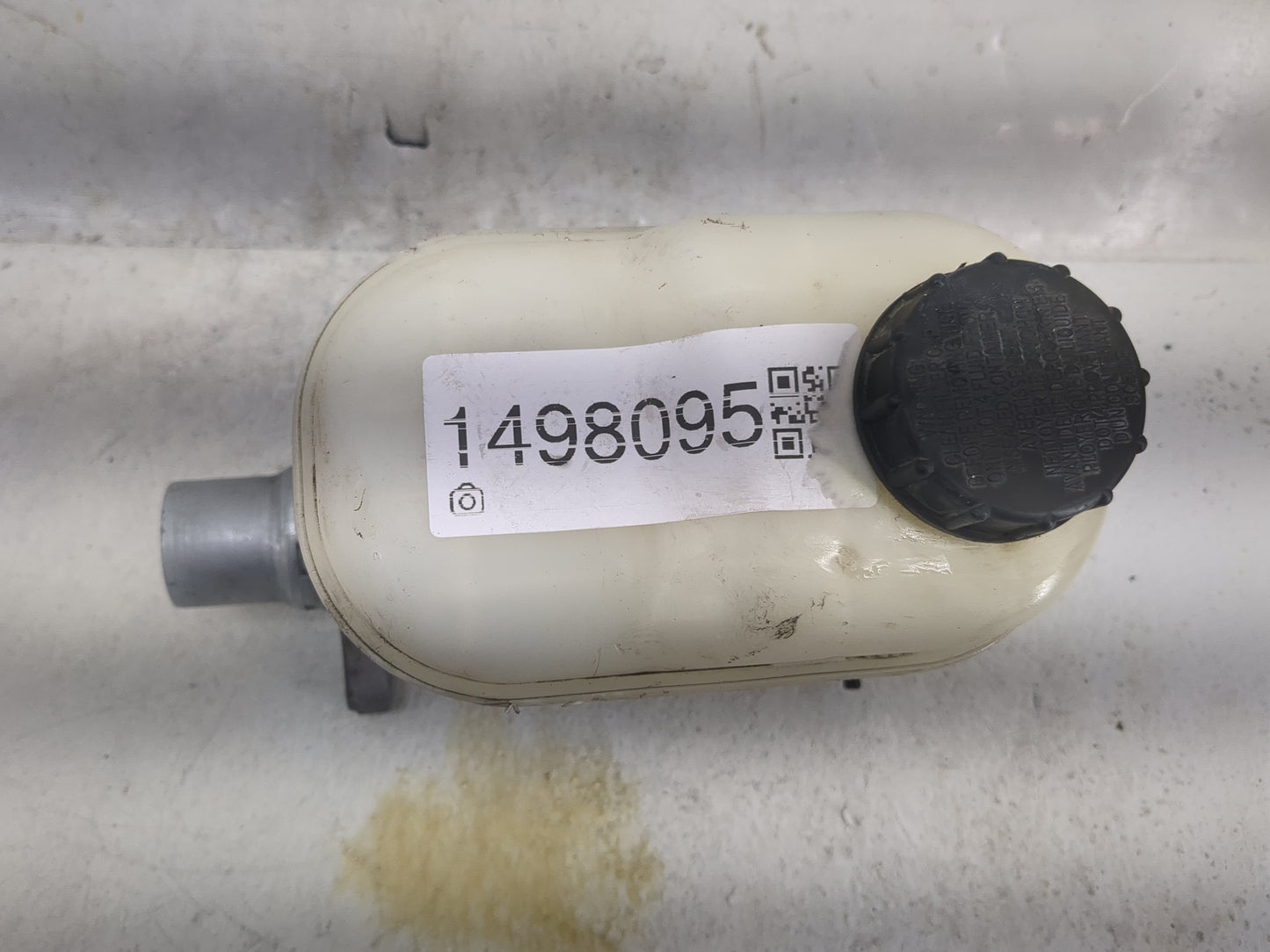 Ford F150 Brake Master Cylinder 1498095 - Oemusedautoparts1.com