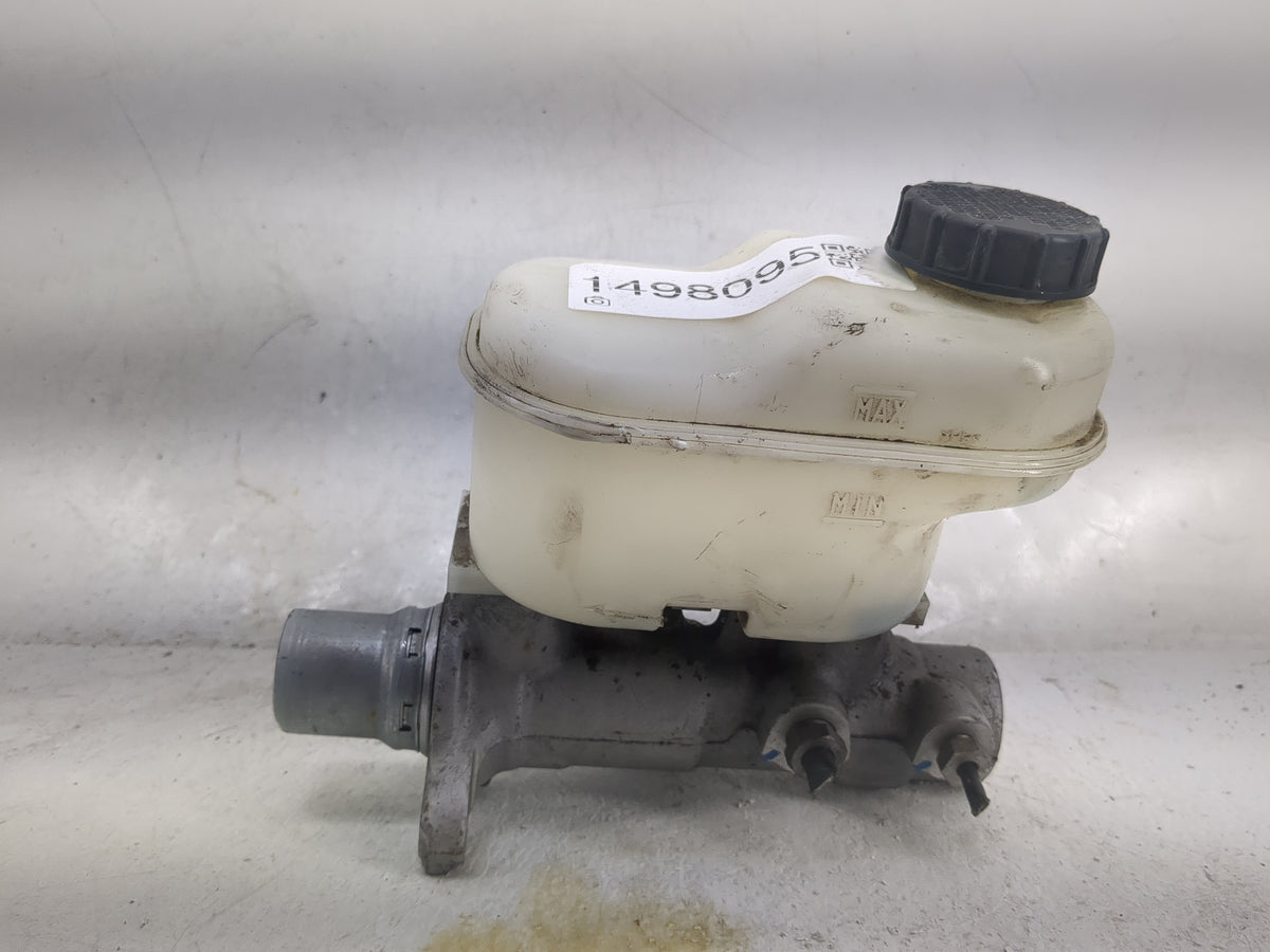 Ford F150 Brake Master Cylinder 1498095 - Oemusedautoparts1.com