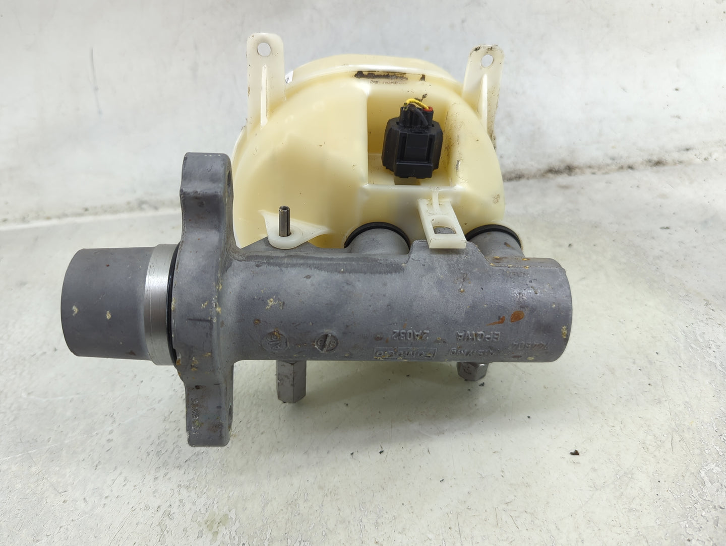 Ford F250sd Brake Master Cylinder - Oemusedautoparts1.com