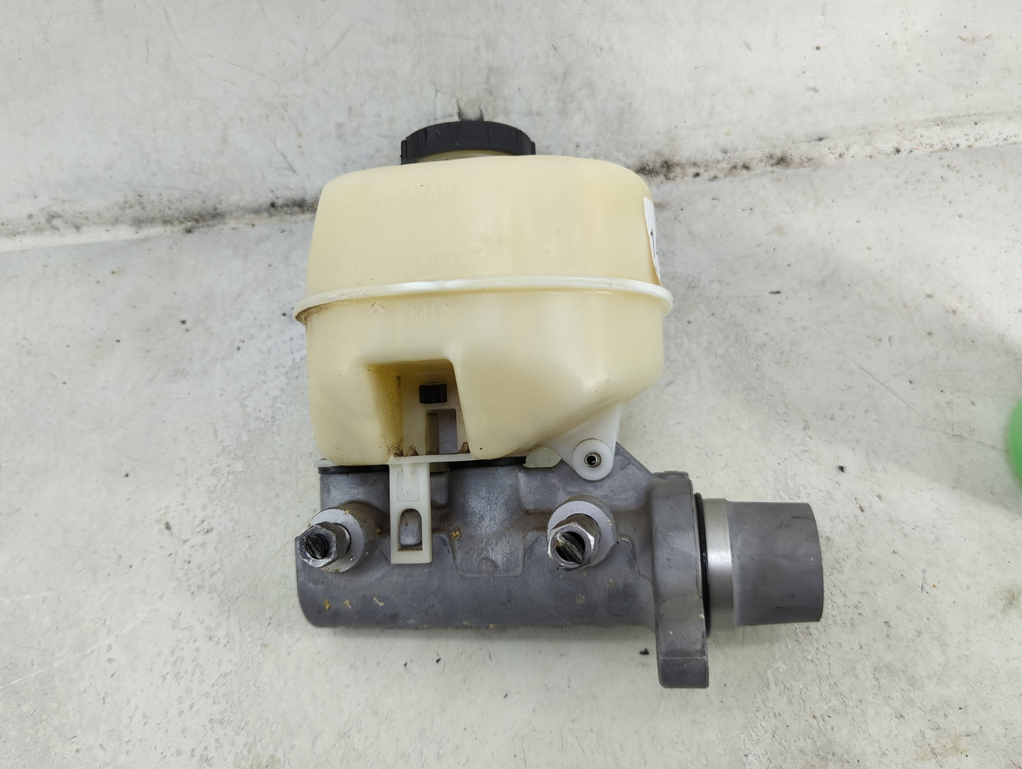Ford F250sd Brake Master Cylinder - Oemusedautoparts1.com