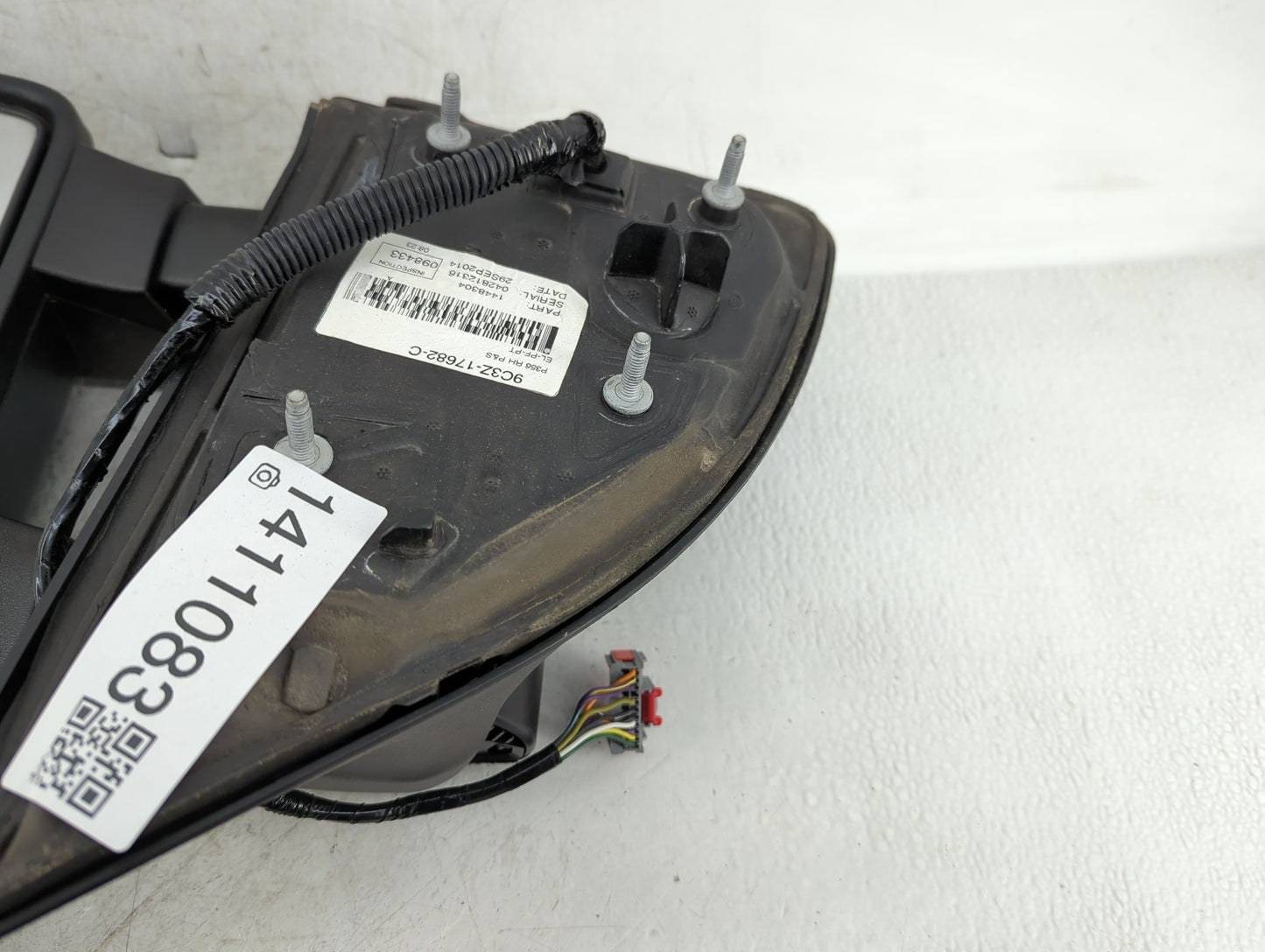 2016 Ford F650sd Passenger Side View Mirror - Right Door Mirror OEM Used - Oemusedautoparts1.com