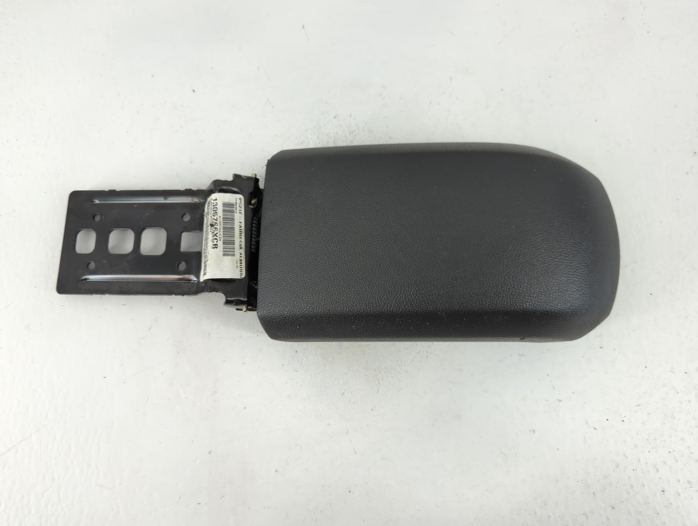 2016 Ford Fiesta Center Console Armrest Cover Lid P/N:1305766XCR Fits Fits 2008 2009 2010 2011 OEM Used Auto Parts - Oemused