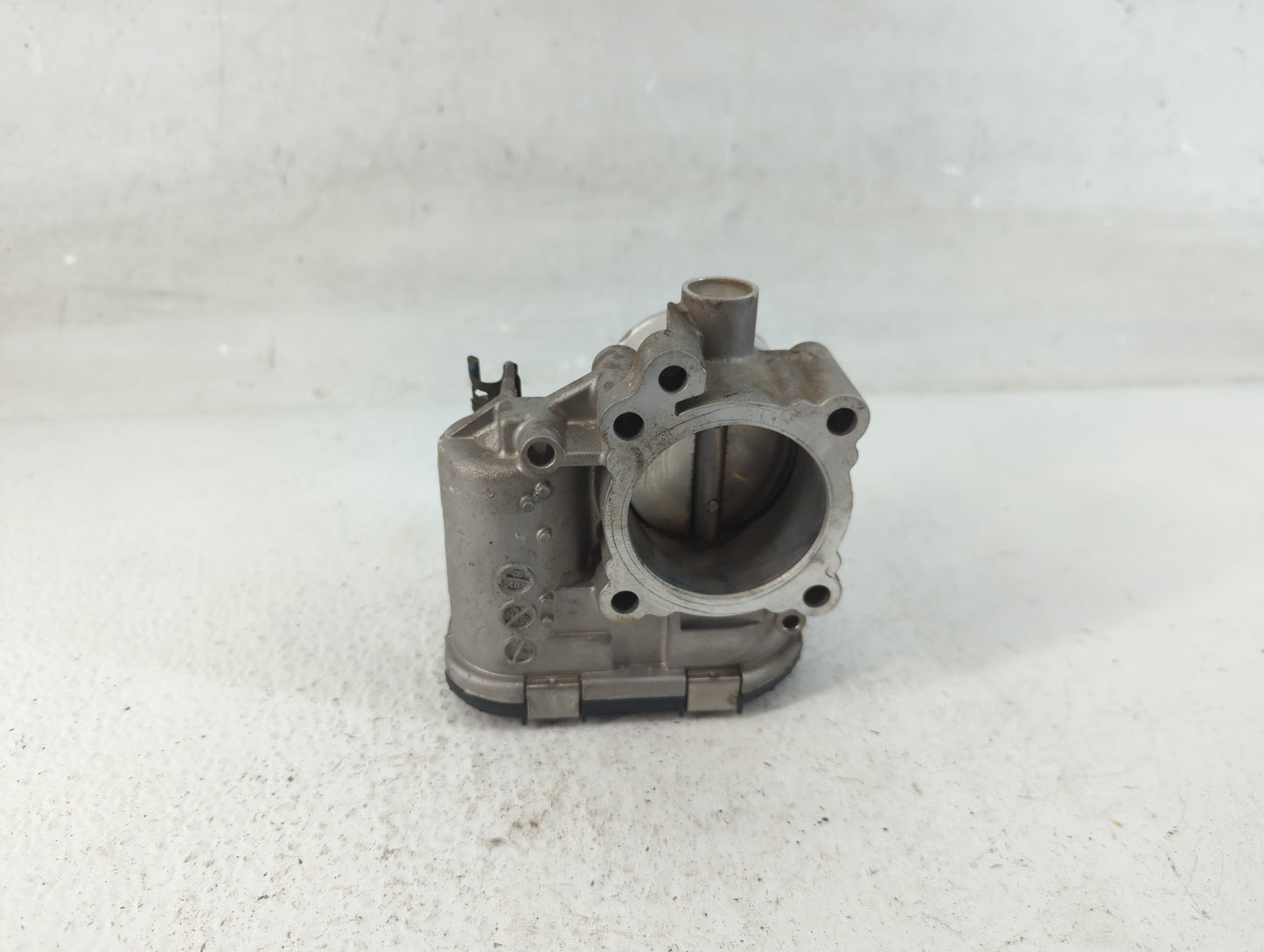 2014-2019 Ford Fiesta Throttle Body P/N:7S7G-9F991-CA Fits Fits 2013 2014 2015 2016 2017 2018 2019 OEM Used Auto Parts - Oem