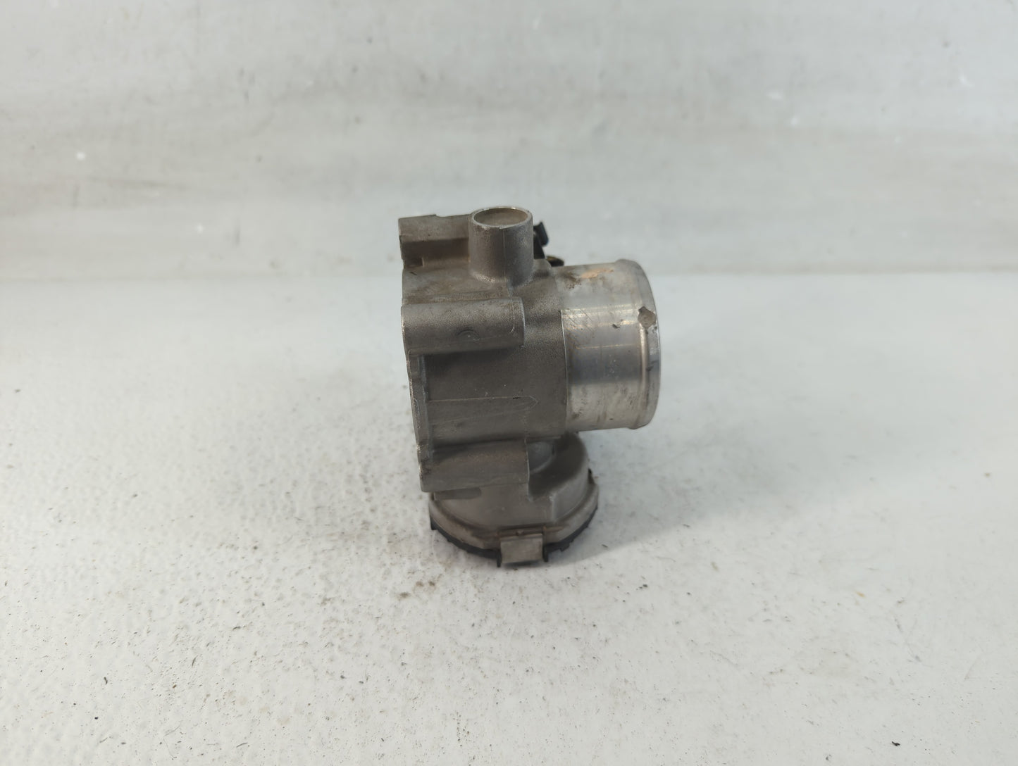 2014-2019 Ford Fiesta Throttle Body P/N:7S7G-9F991-CA Fits Fits 2013 2014 2015 2016 2017 2018 2019 OEM Used Auto Parts - Oem