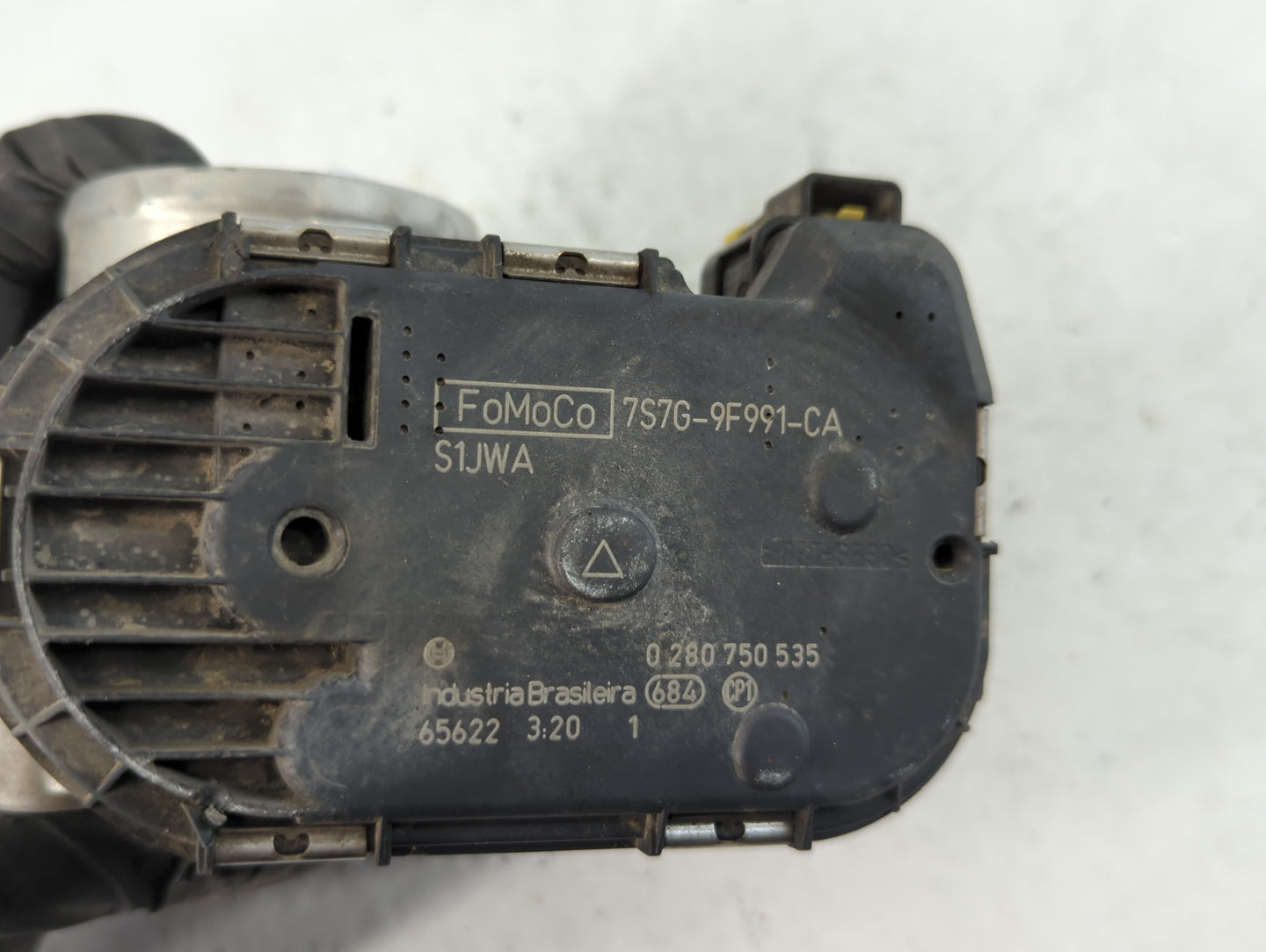 2014-2019 Ford Fiesta Throttle Body P/N:7S7G-9F991-CA Fits Fits 2013 2014 2015 2016 2017 2018 2019 OEM Used Auto Parts - Oem