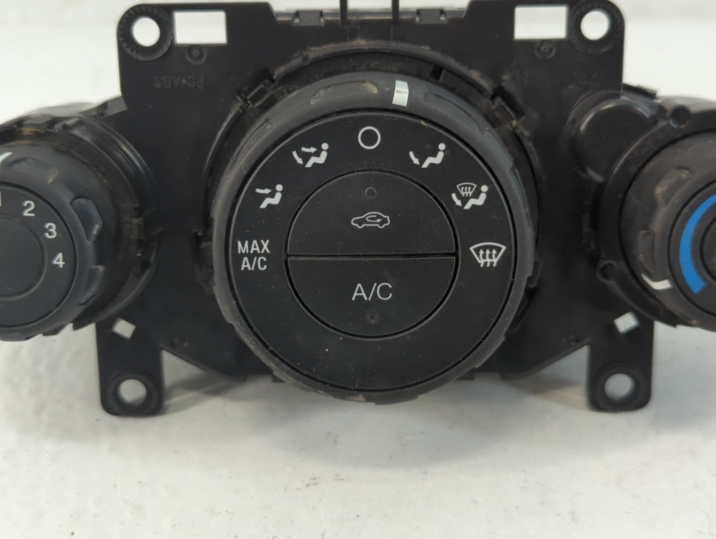 2014-2019 Ford Fiesta Climate Control Module Temperature AC/Heater Replacement P/N:D2BT 19980 AF Fits OEM Used Auto Parts - 