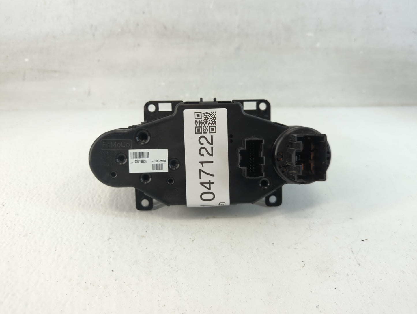2014-2019 Ford Fiesta Climate Control Module Temperature AC/Heater Replacement P/N:D2BT 19980 AF Fits OEM Used Auto Parts - 
