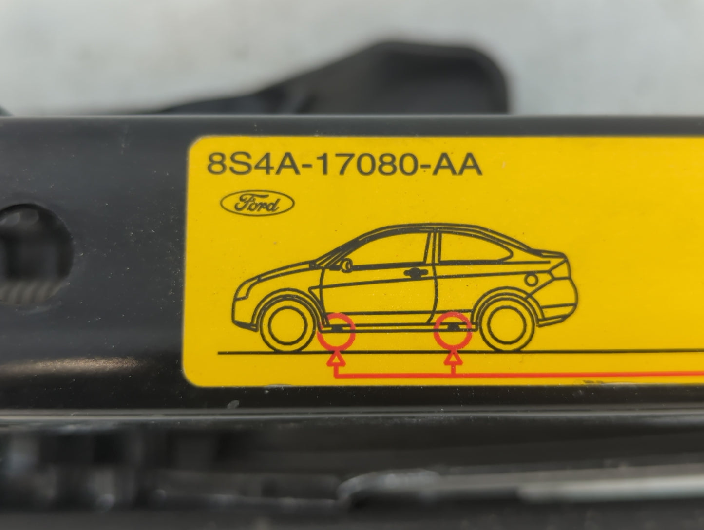 2016 Ford Fiesta Spare Scissor Car Jack 1048279 - Oemusedautoparts1.com