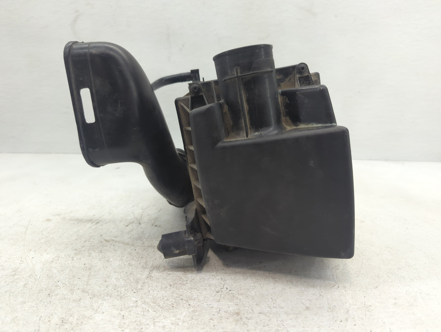 2014-2019 Ford Fiesta Air Cleaner Intake-duct Hose Tube - Oemusedautoparts1.com