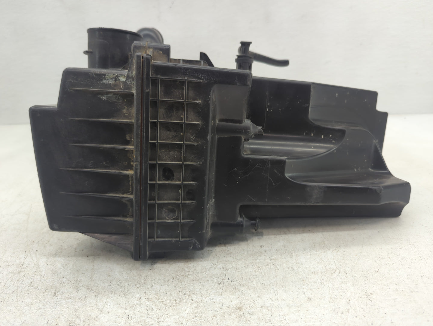 2014-2019 Ford Fiesta Air Cleaner Intake-duct Hose Tube - Oemusedautoparts1.com
