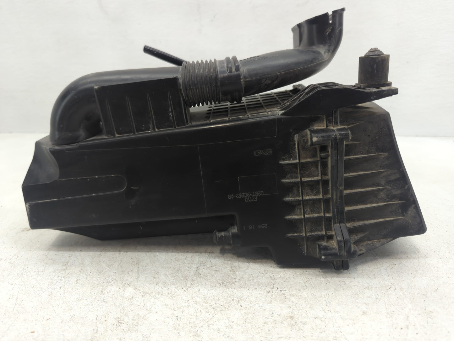 2014-2019 Ford Fiesta Air Cleaner Intake-duct Hose Tube - Oemusedautoparts1.com