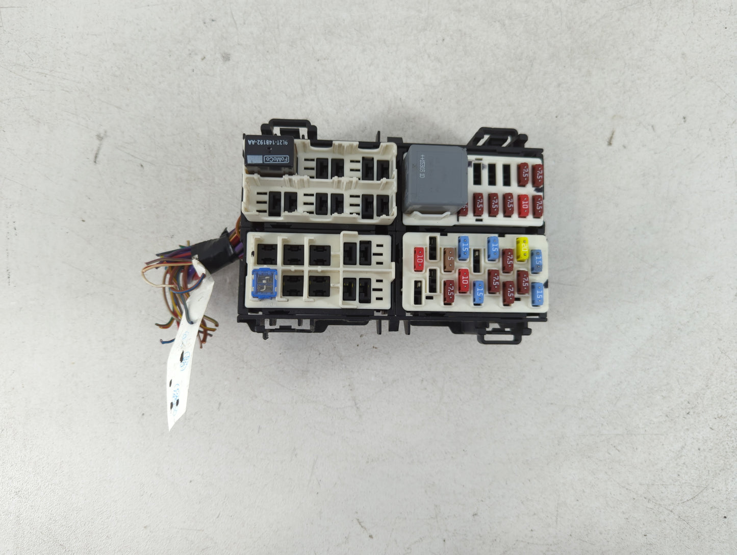 2014-2019 Ford Fiesta Fusebox Fuse Box Panel Relay Module Fits Fits 2014 2015 2016 2017 2018 2019 OEM Used Auto Parts - Oemu