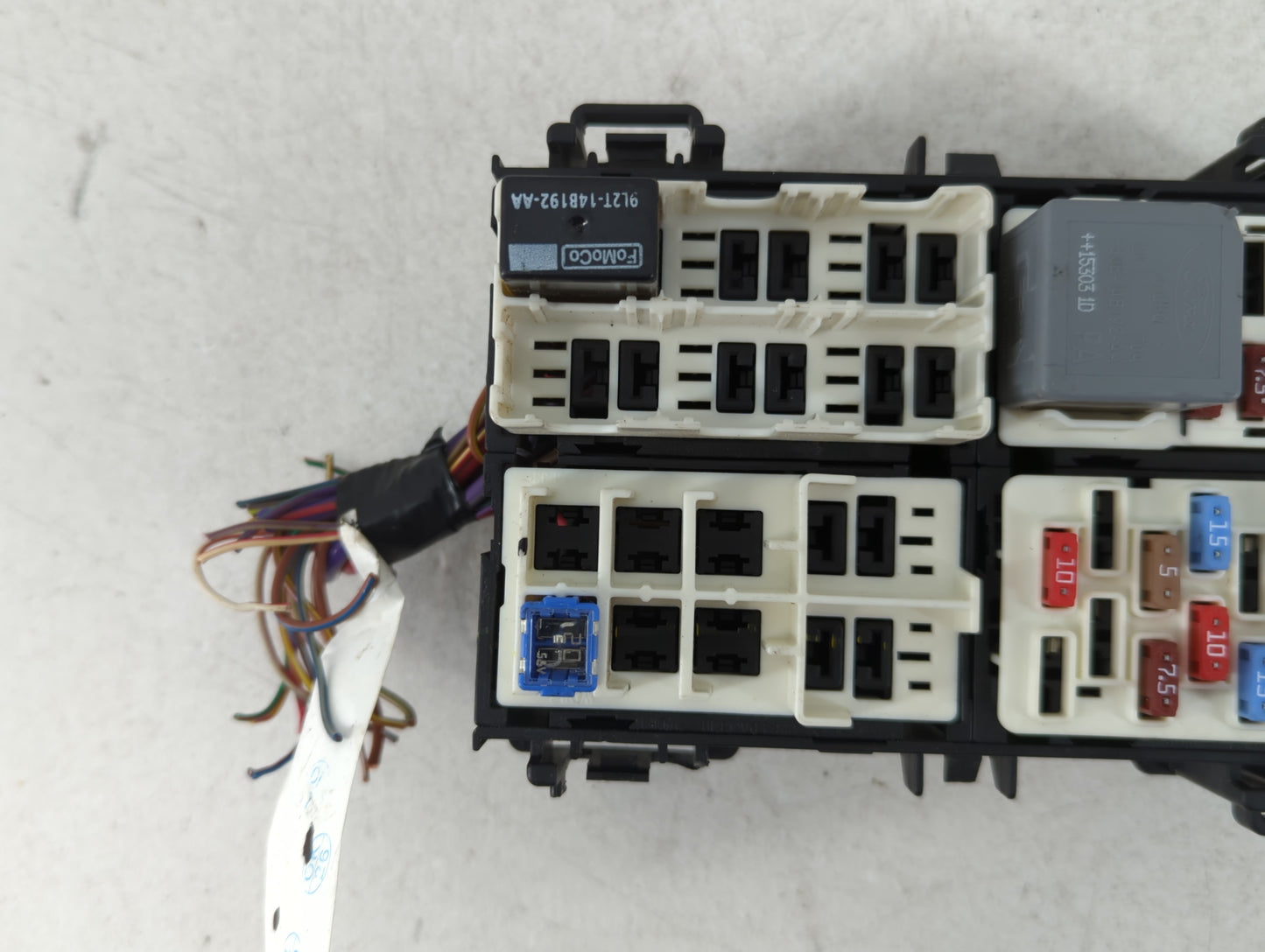2014-2019 Ford Fiesta Fusebox Fuse Box Panel Relay Module Fits Fits 2014 2015 2016 2017 2018 2019 OEM Used Auto Parts - Oemu
