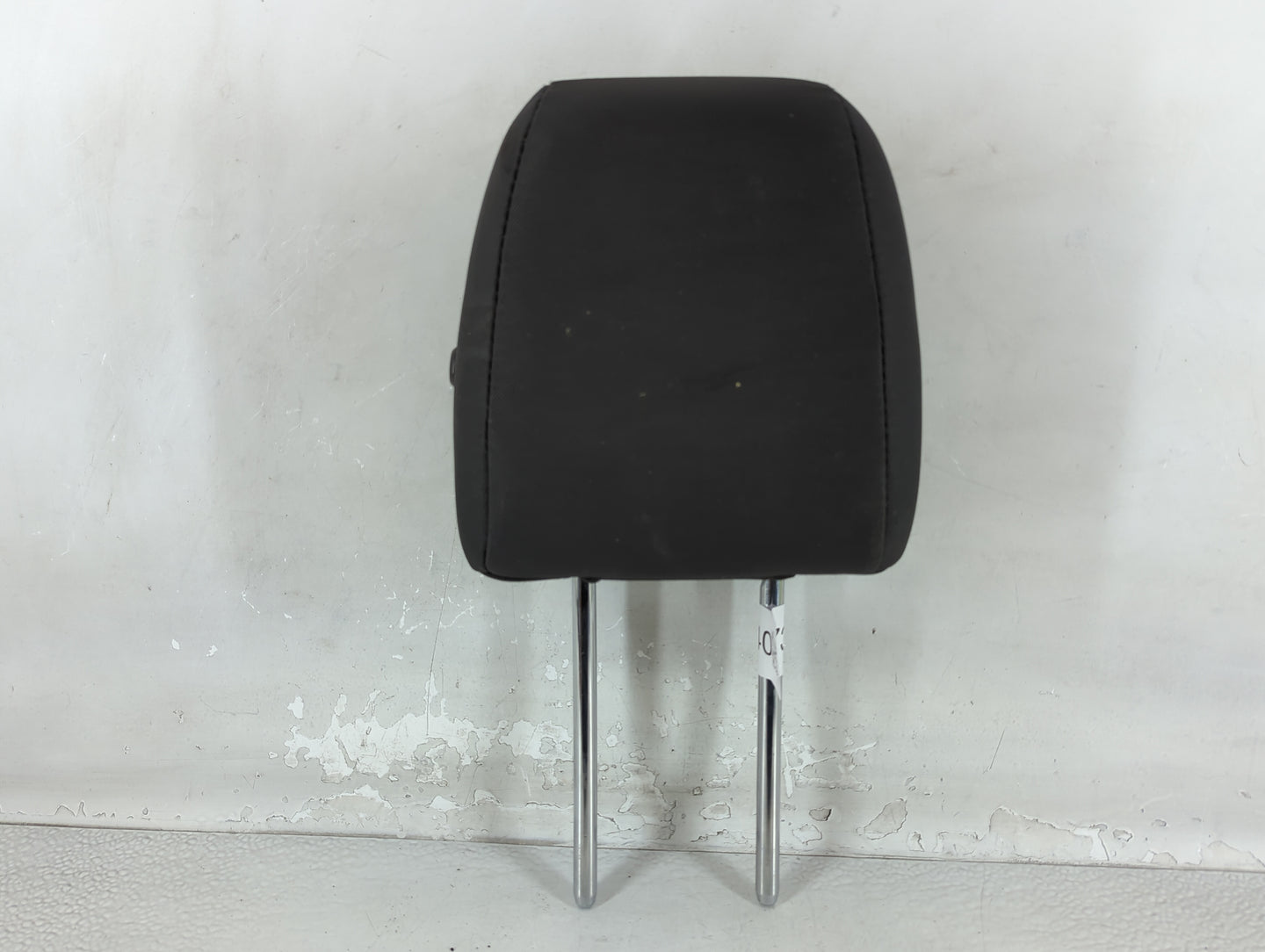 2014-2018 Ford Fiesta Headrest Head Rest Front Driver Passenger Seat Fits Fits 2014 2015 2016 2017 2018 OEM Used Auto Parts 