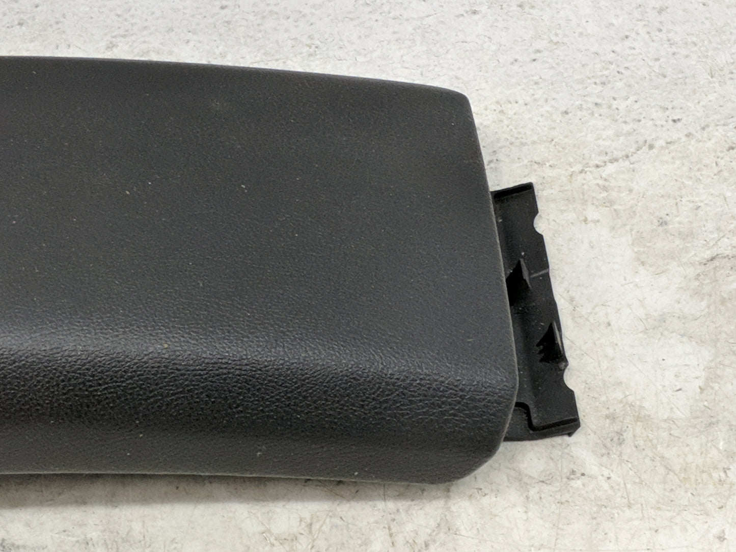 2014-2019 Ford Fiesta Center Console Armrest Cover Lid Fits Fits 2014 2015 2016 2017 2018 2019 OEM Used Auto Parts - Oemused
