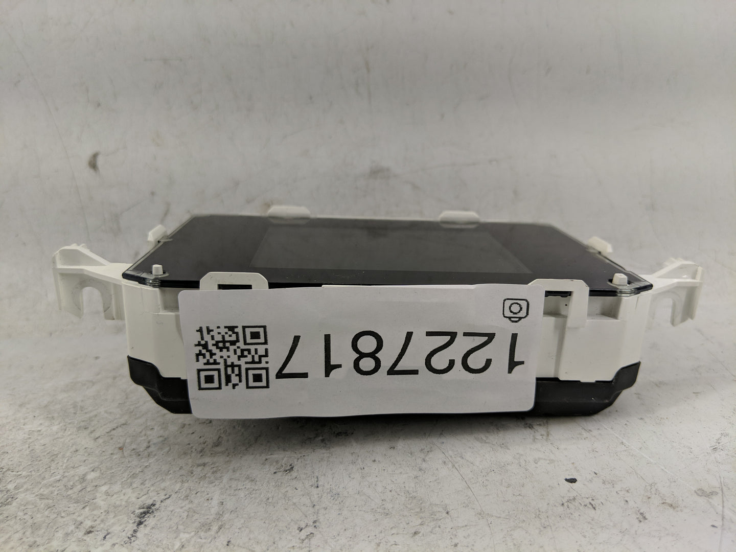 2014-2017 Ford Fiesta Information Display Screen - Oemusedautoparts1.com