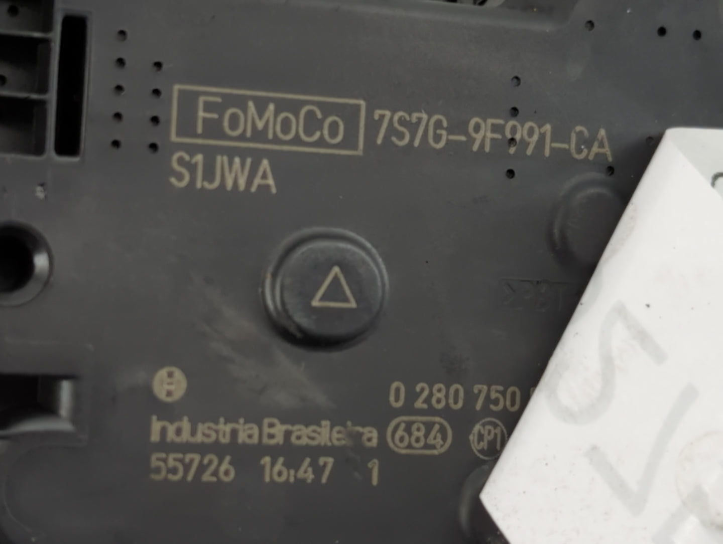 2014-2019 Ford Fiesta Throttle Body P/N:7S7G-9F991-CA Fits Fits 2013 2014 2015 2016 2017 2018 2019 OEM Used Auto Parts - Oem