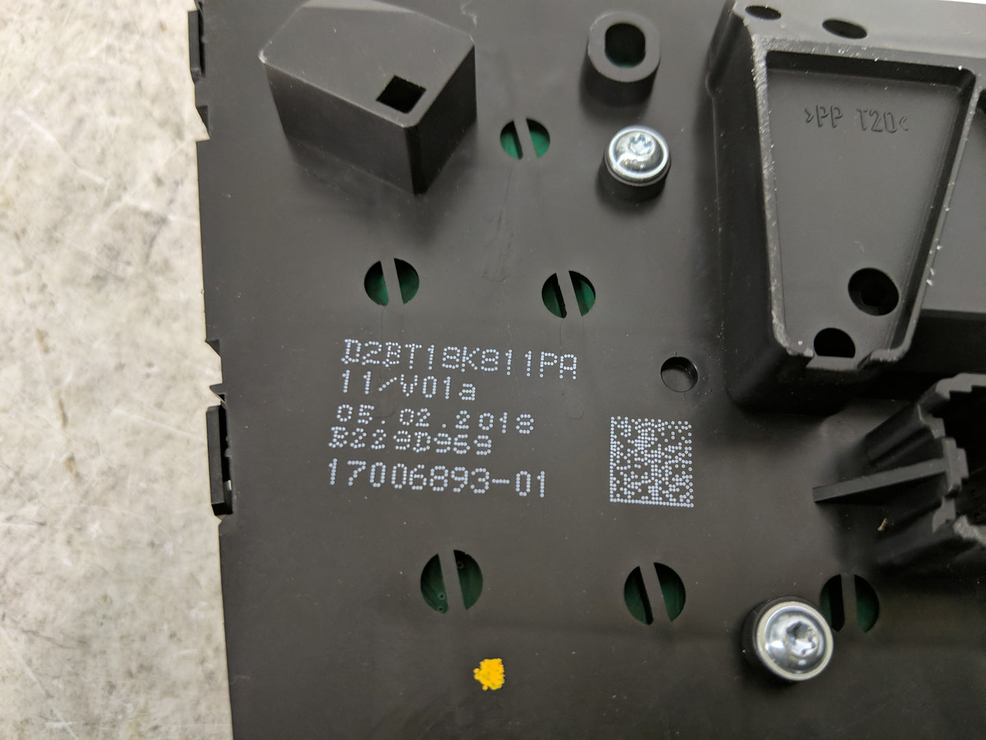 2015-2019 Ford Fiesta Radio AM FM Cd Player Receiver Replacement P/N:D2BT18K811PA Fits Fits 2015 2016 2017 2018 2019 OEM Use