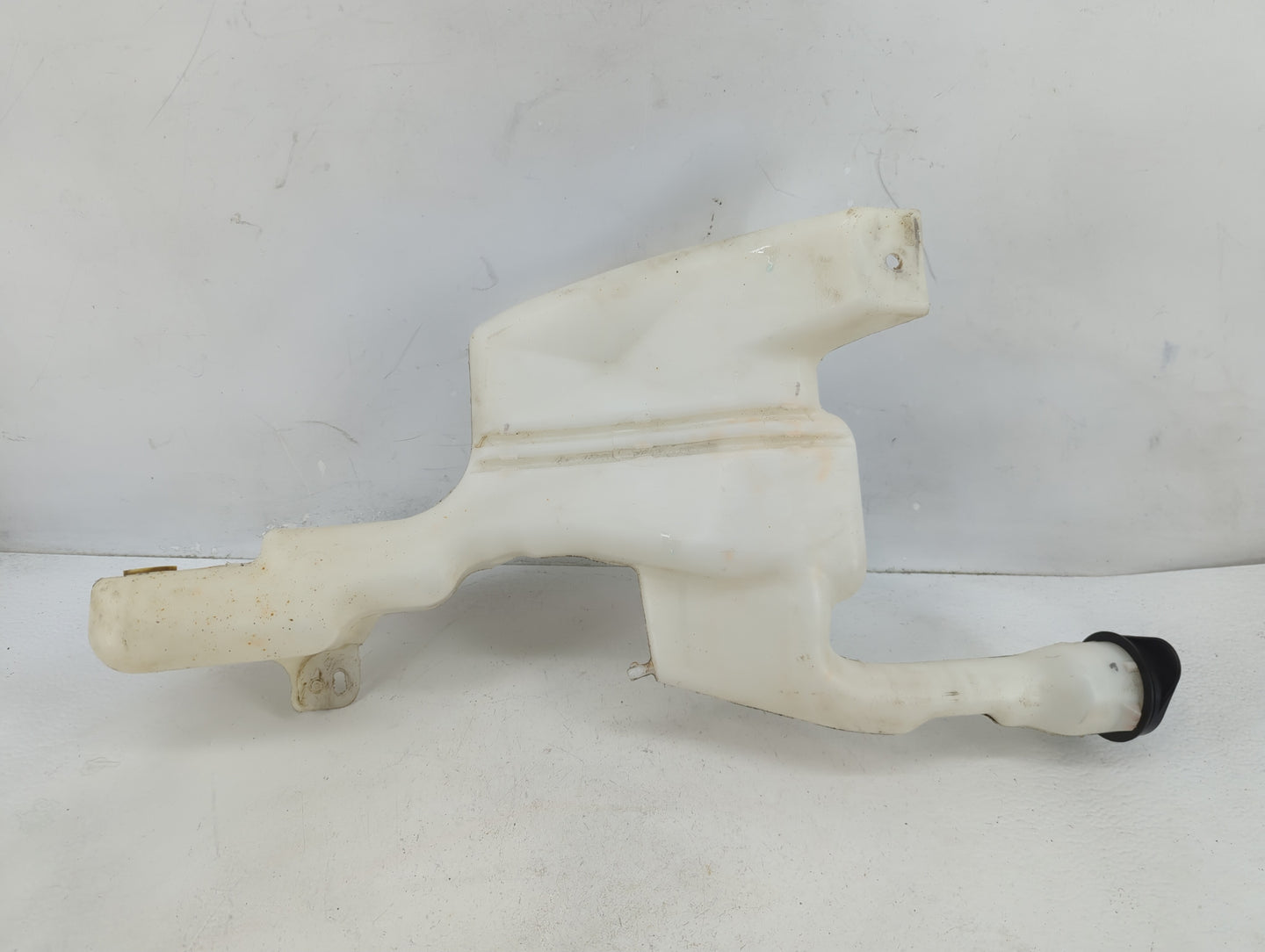 2011-2019 Ford Fiesta Windshield Washer Fluid Reservoir Bottle Oem - Oemusedautoparts1.com