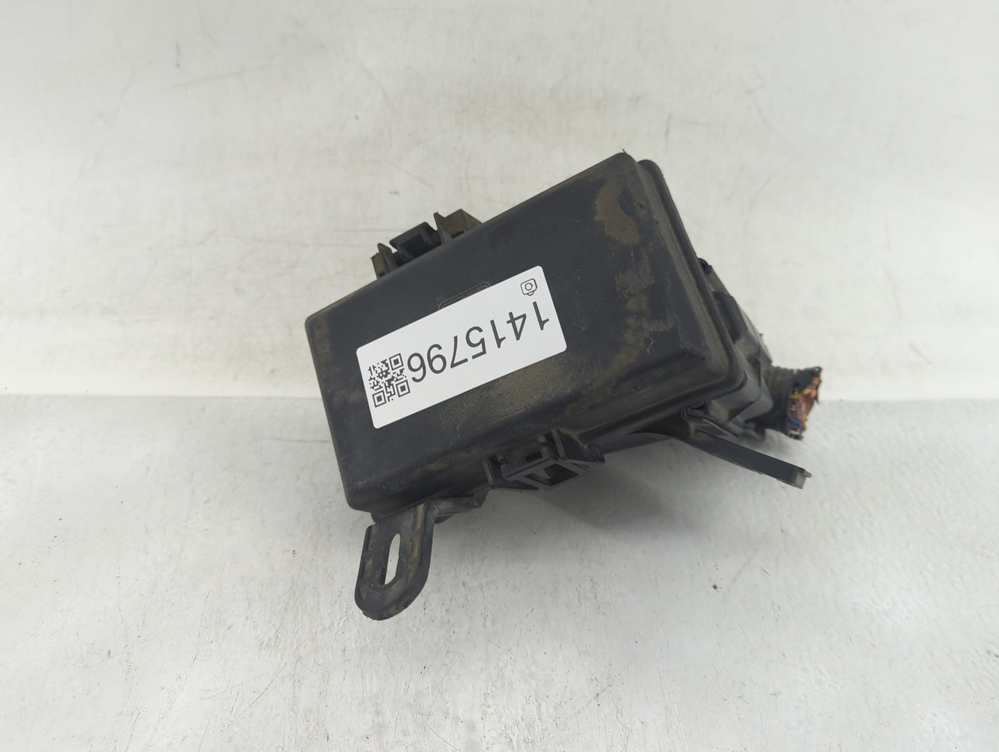 2014-2019 Ford Fiesta Fusebox Fuse Box Panel Relay Module Fits Fits 2014 2015 2016 2017 2018 2019 OEM Used Auto Parts - Oemu