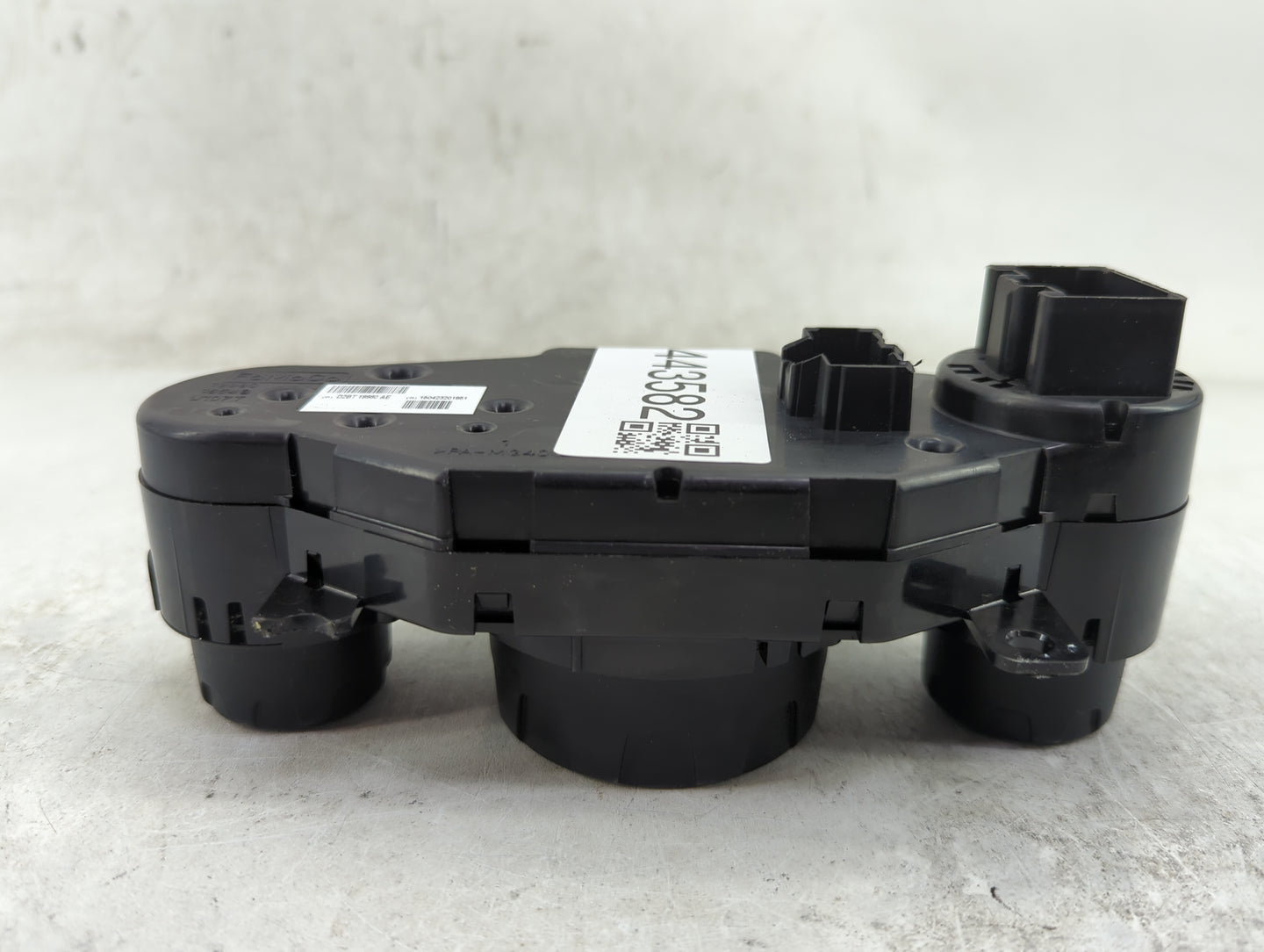 2014-2019 Ford Fiesta Climate Control Module Temperature AC/Heater Replacement P/N:D2BT19980AE Fits OEM Used Auto Parts - Oe
