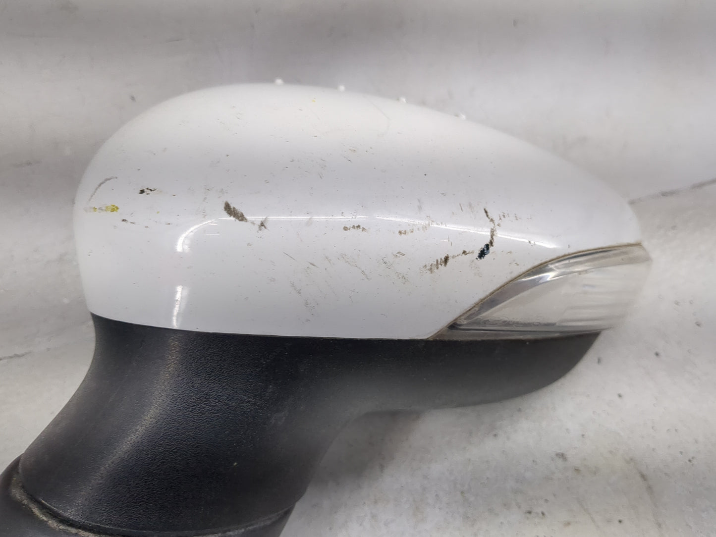 2014-2019 Ford Fiesta Driver Side View Mirror - Left Door Mirror OEM Used - Oemusedautoparts1.com
