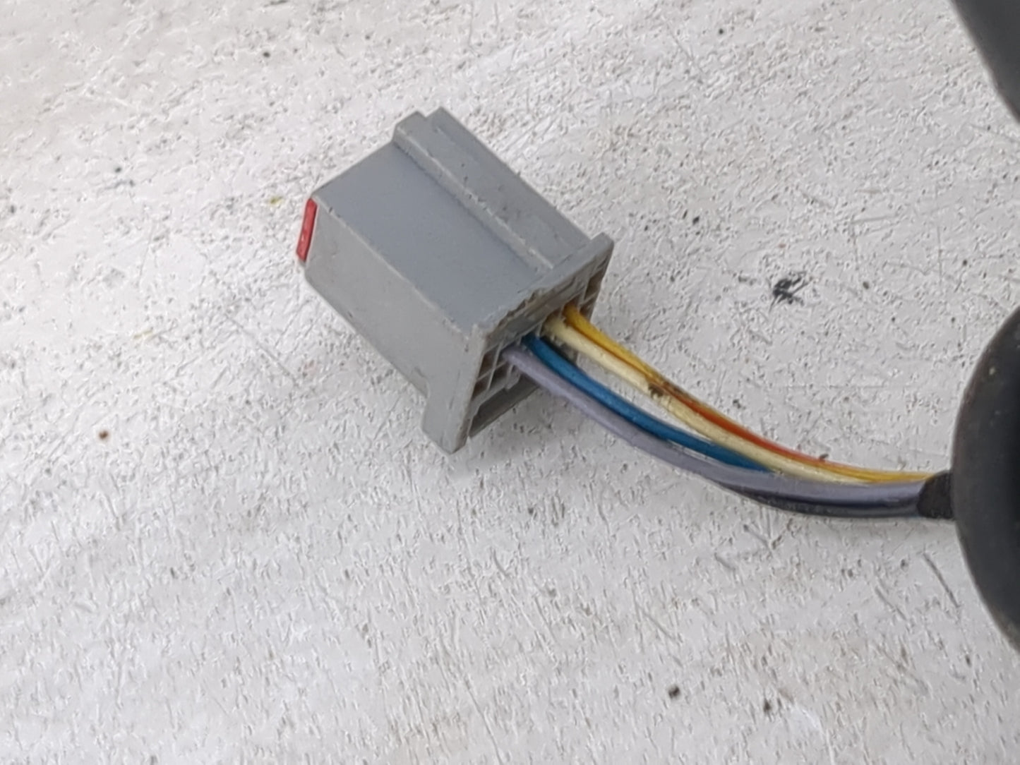 2014-2019 Ford Fiesta Driver Side View Mirror - Left Door Mirror OEM Used - Oemusedautoparts1.com