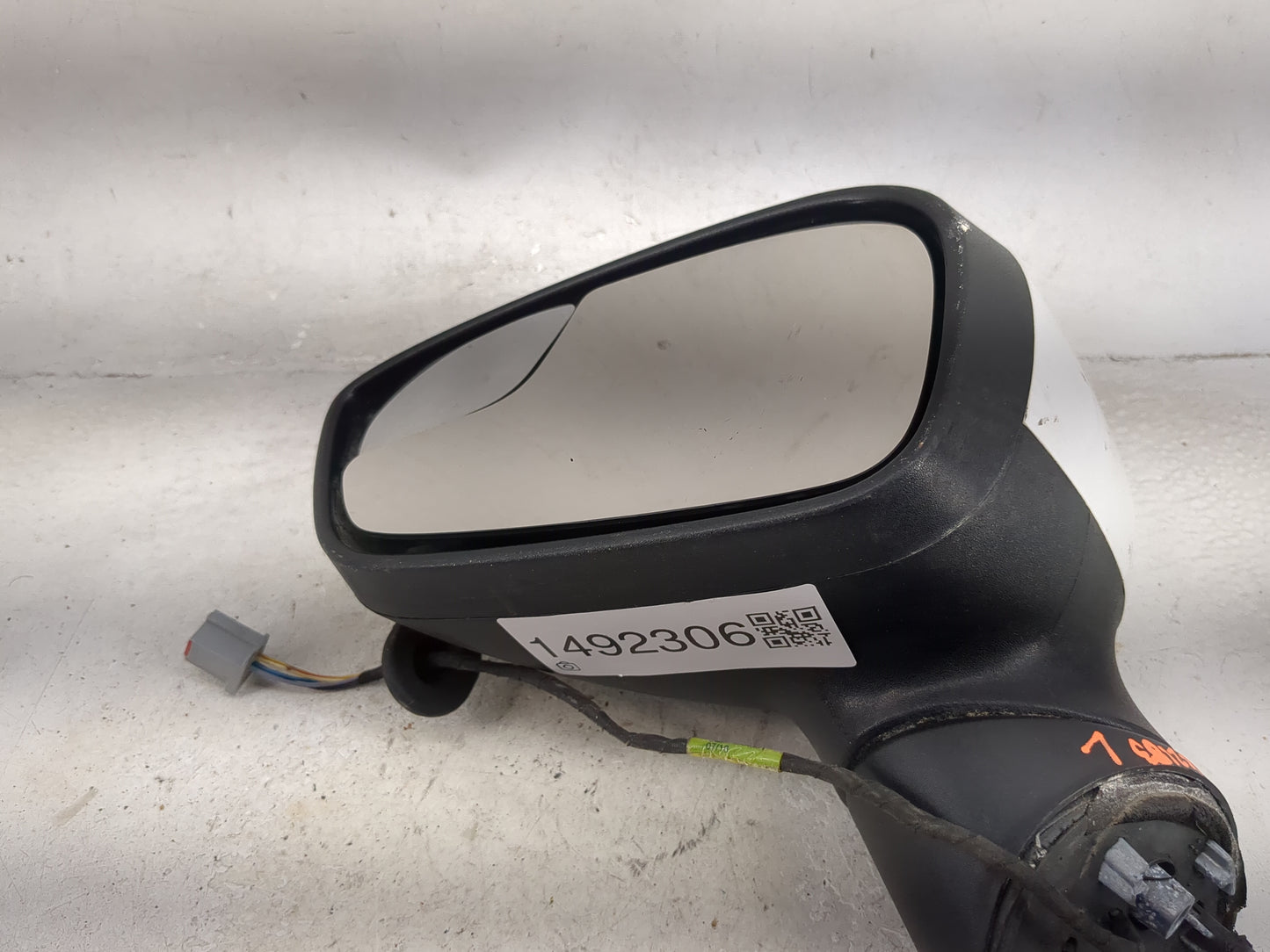 2014-2019 Ford Fiesta Driver Side View Mirror - Left Door Mirror OEM Used - Oemusedautoparts1.com