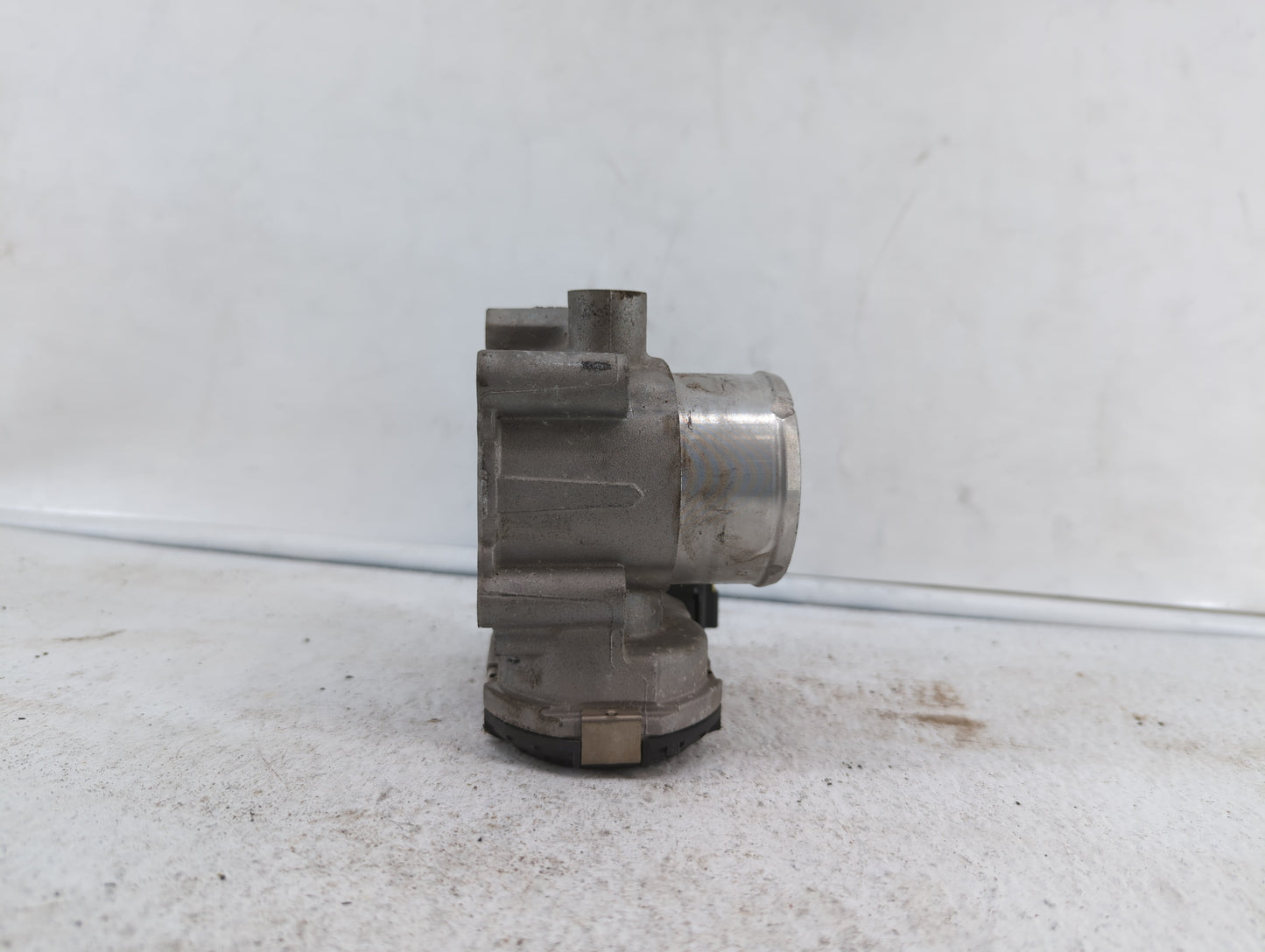 2014-2019 Ford Fiesta Throttle Body P/N:0 280 750 535 7S7G-9F991-CA Fits Fits 2013 2014 2015 2016 2017 2018 2019 OEM Used Au