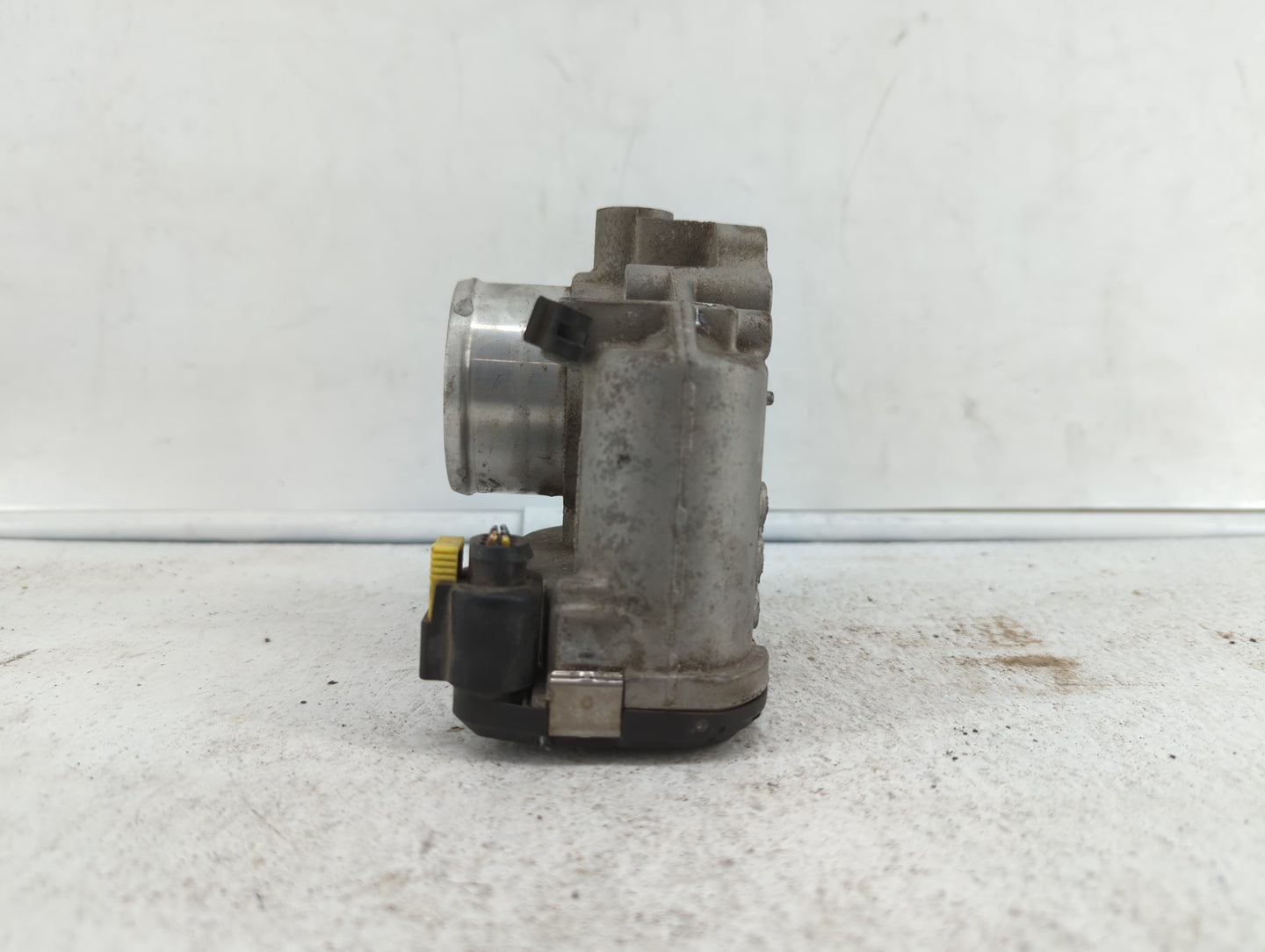 2014-2019 Ford Fiesta Throttle Body P/N:0 280 750 535 7S7G-9F991-CA Fits Fits 2013 2014 2015 2016 2017 2018 2019 OEM Used Au
