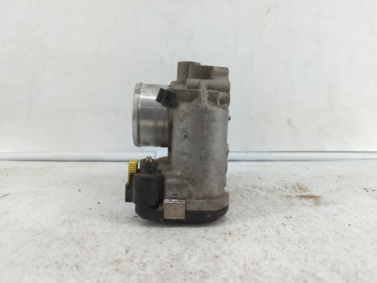 2014-2019 Ford Fiesta Throttle Body P/N:0 280 750 535 7S7G-9F991-CA Fits Fits 2013 2014 2015 2016 2017 2018 2019 OEM Used Au